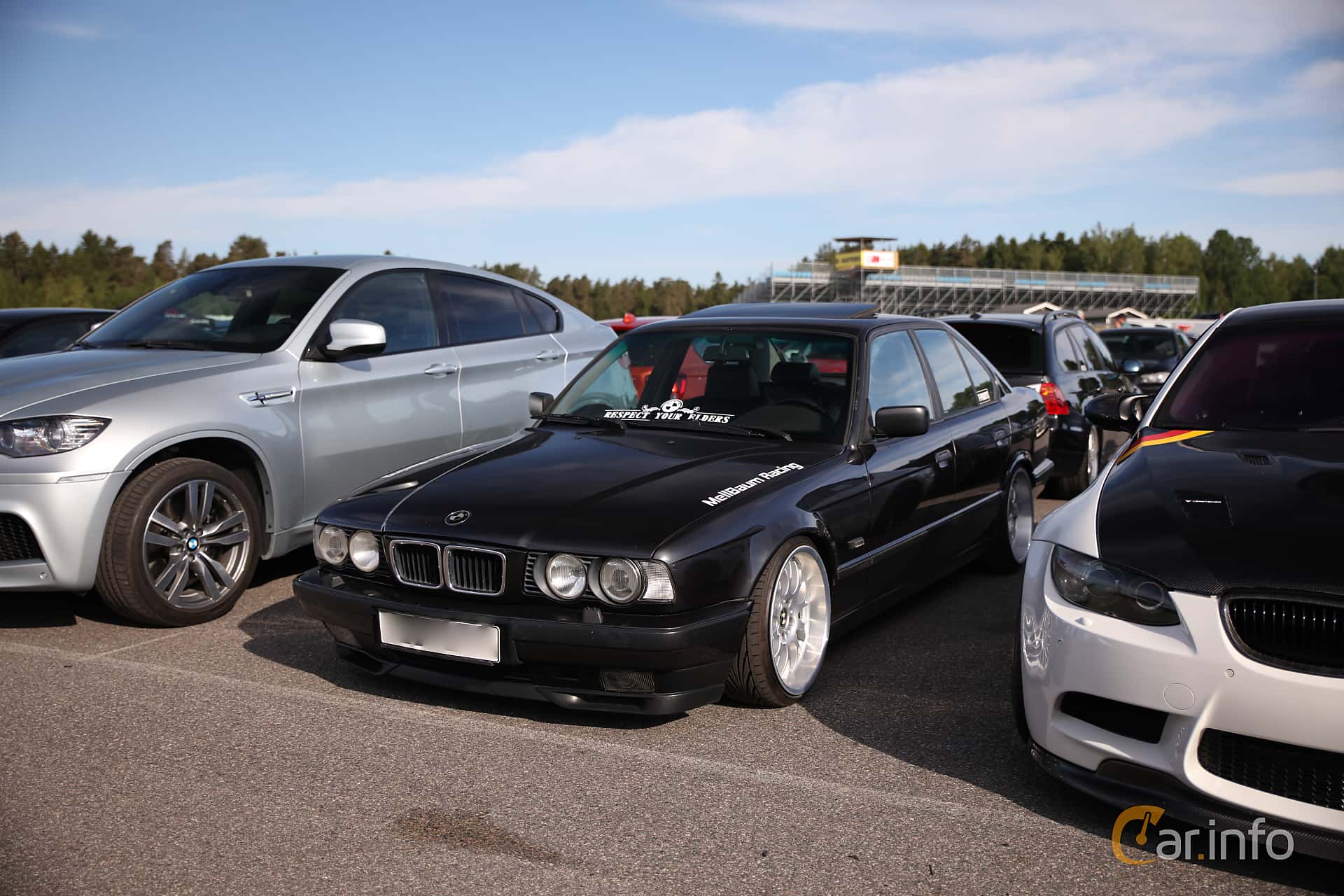 BMW 540i Sedan  286hp, 1993