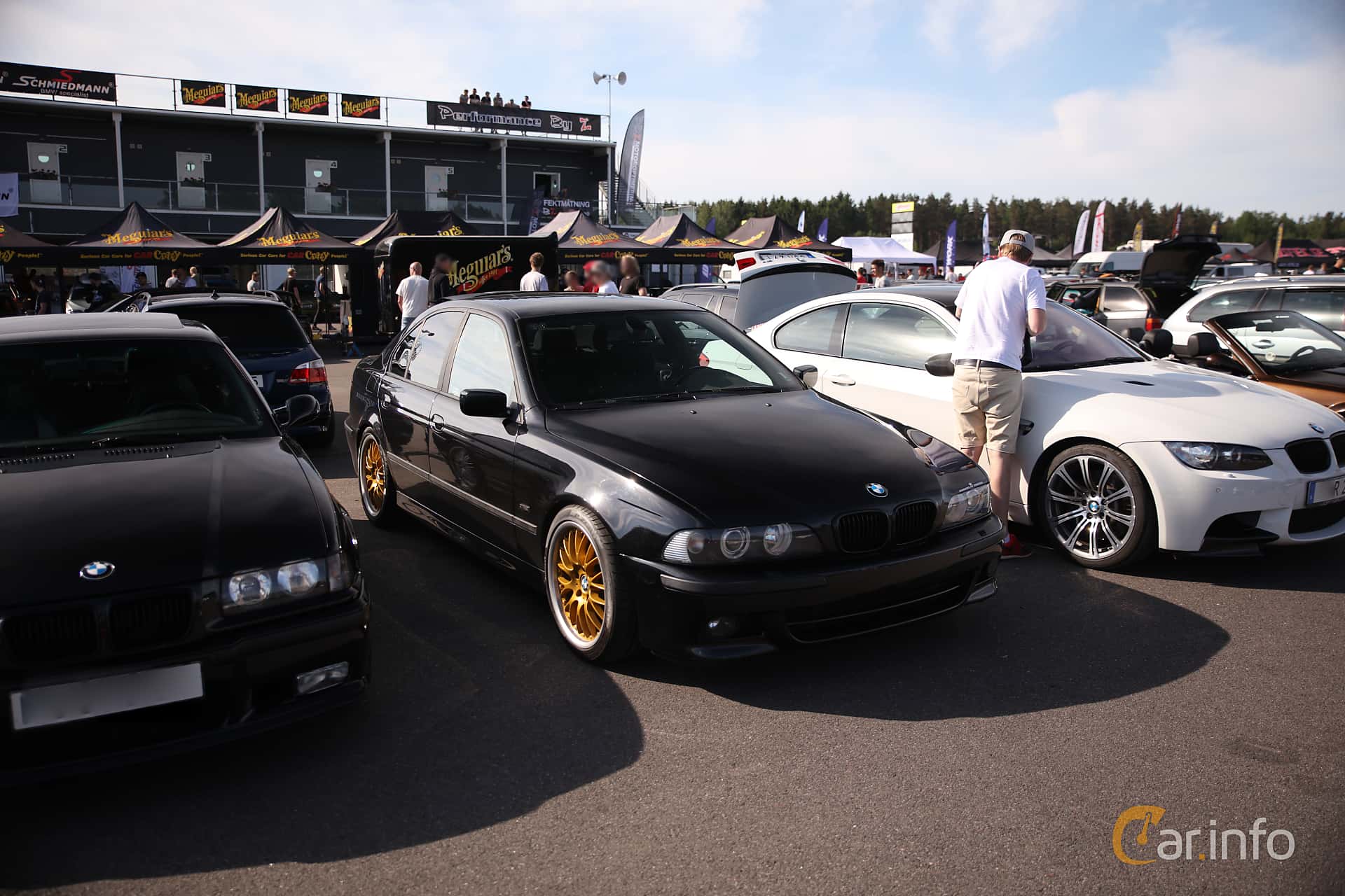 BMW 525i Sedan  192hp, 2003