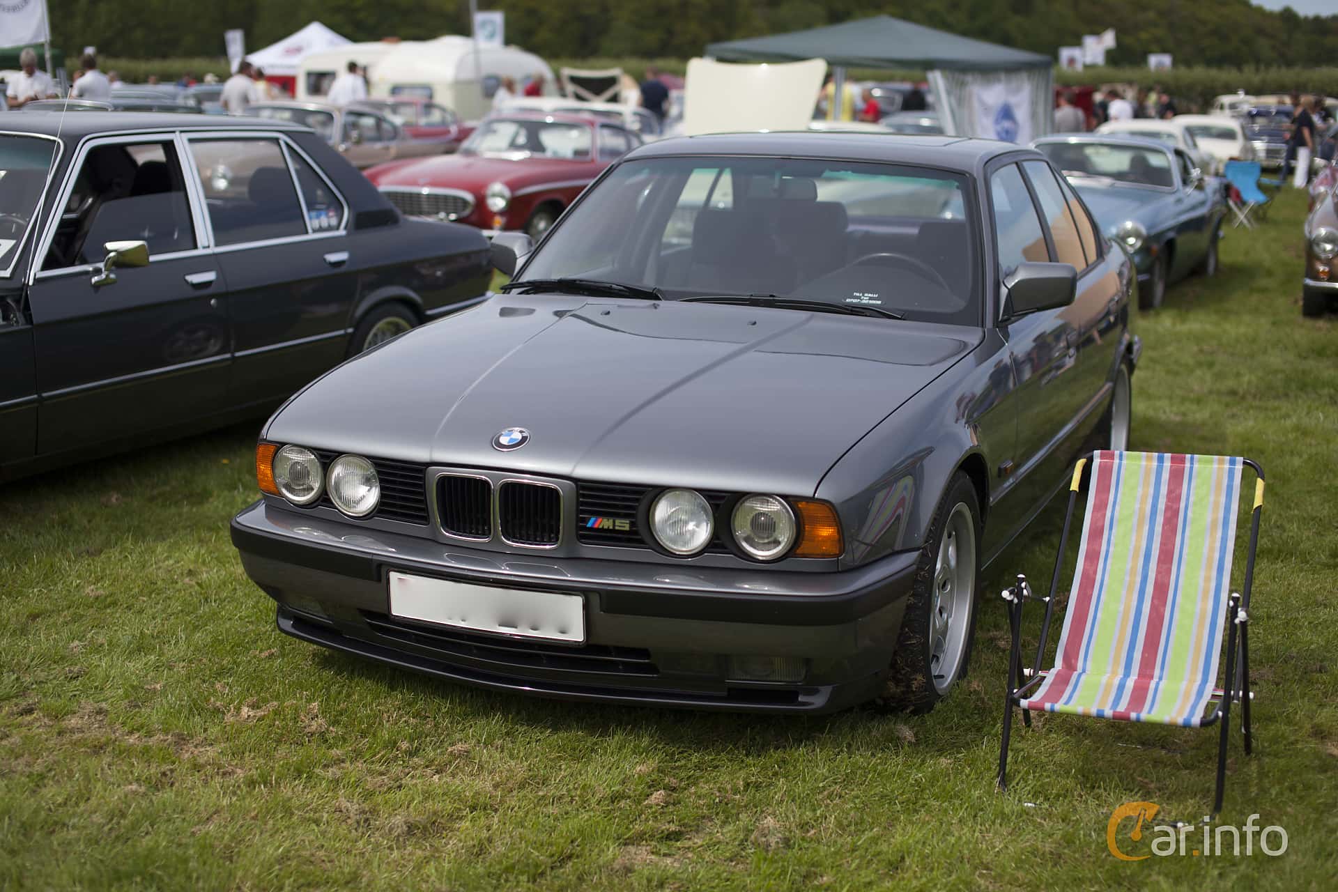 BMW M5 Sedan  Manual, 340hp, 1992