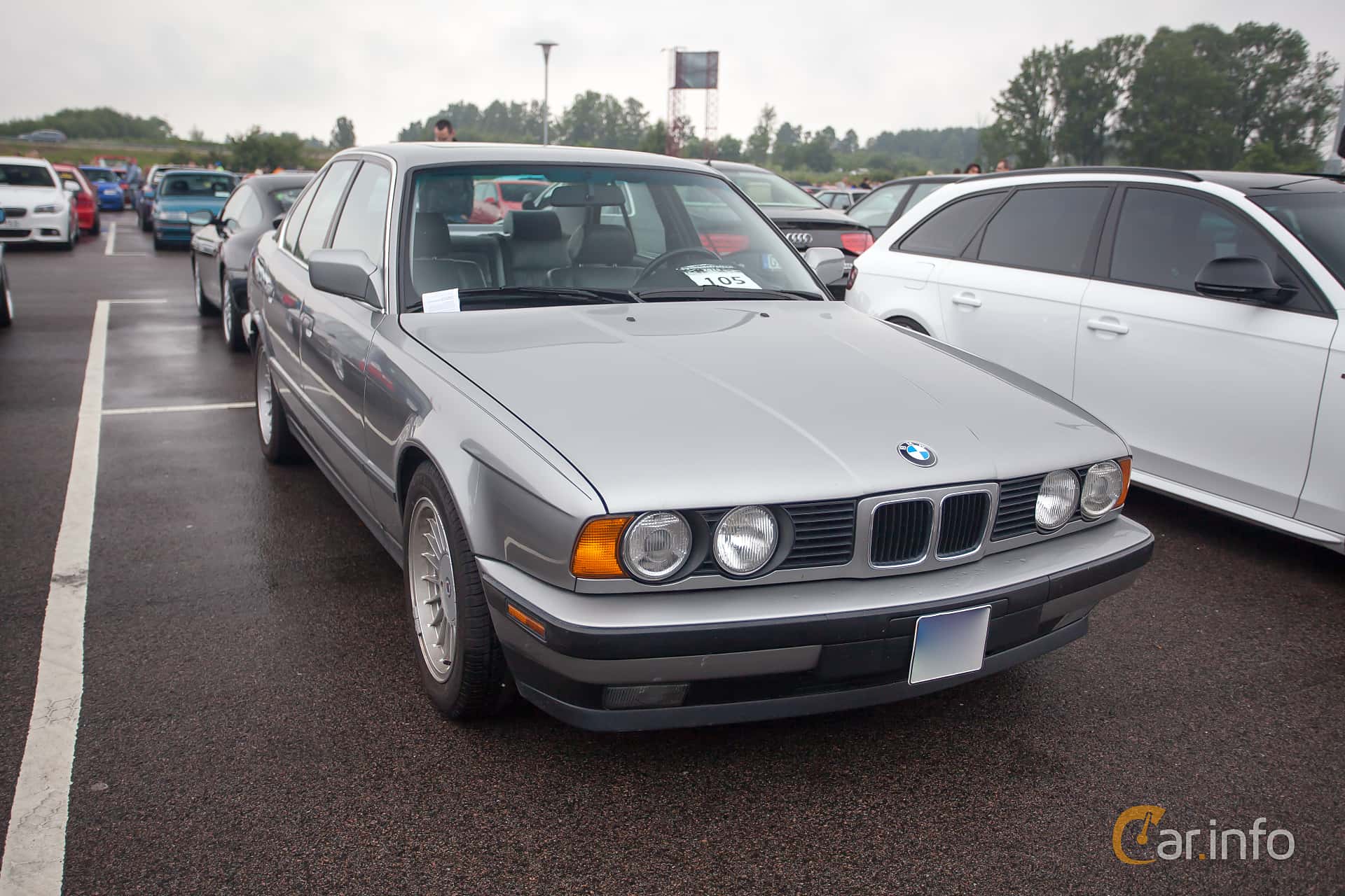 BMW 525i Sedan Automatic, 4-speed