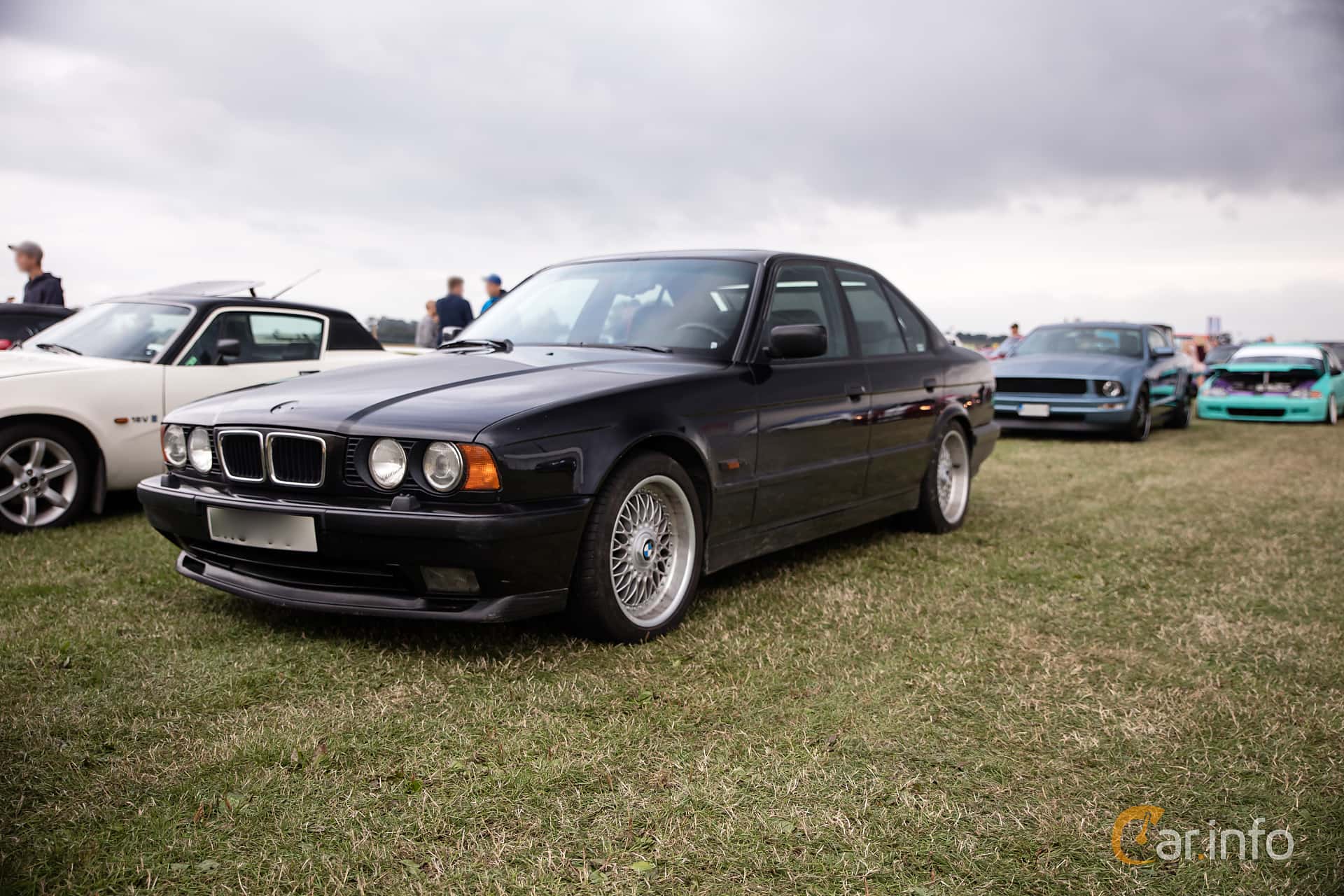 BMW 540i Sedan Automatic, 5-speed