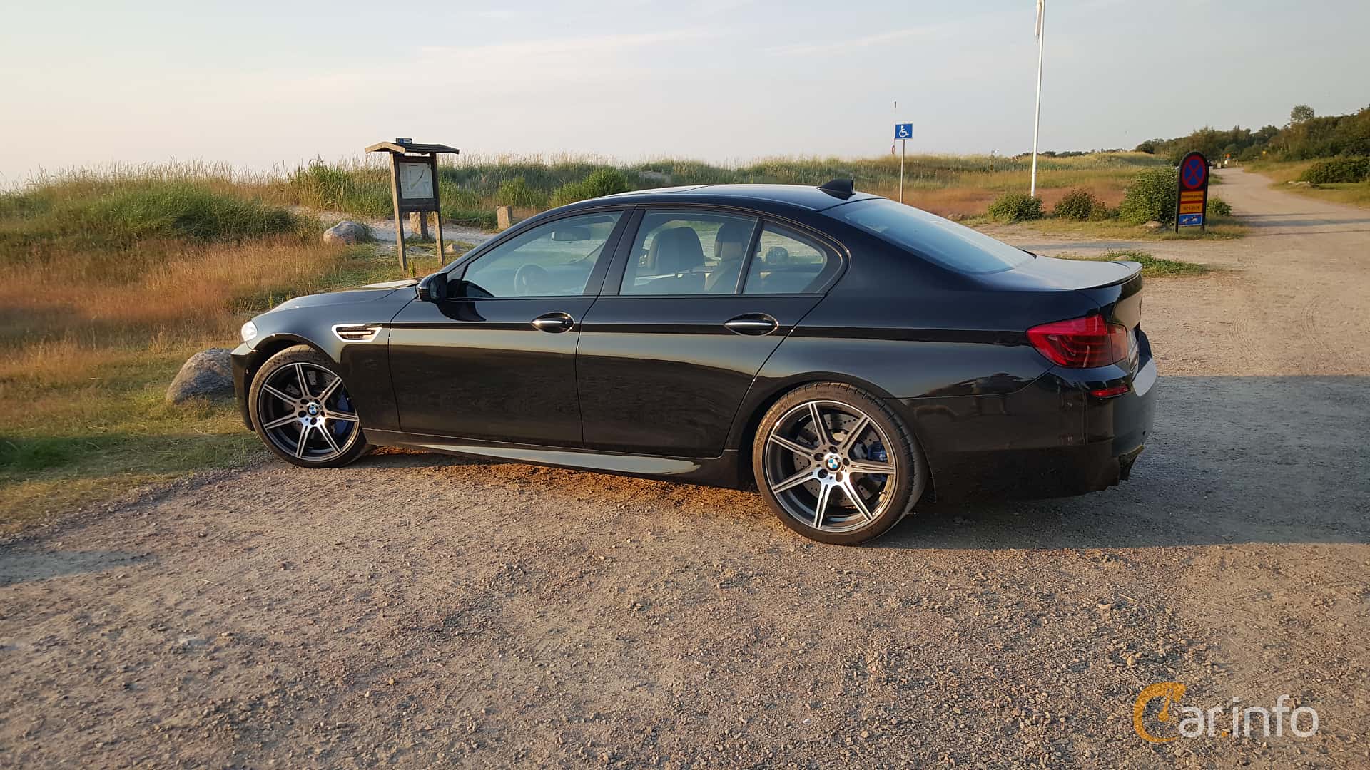 BMW M5 Competition  DCT, 575hp, 2014