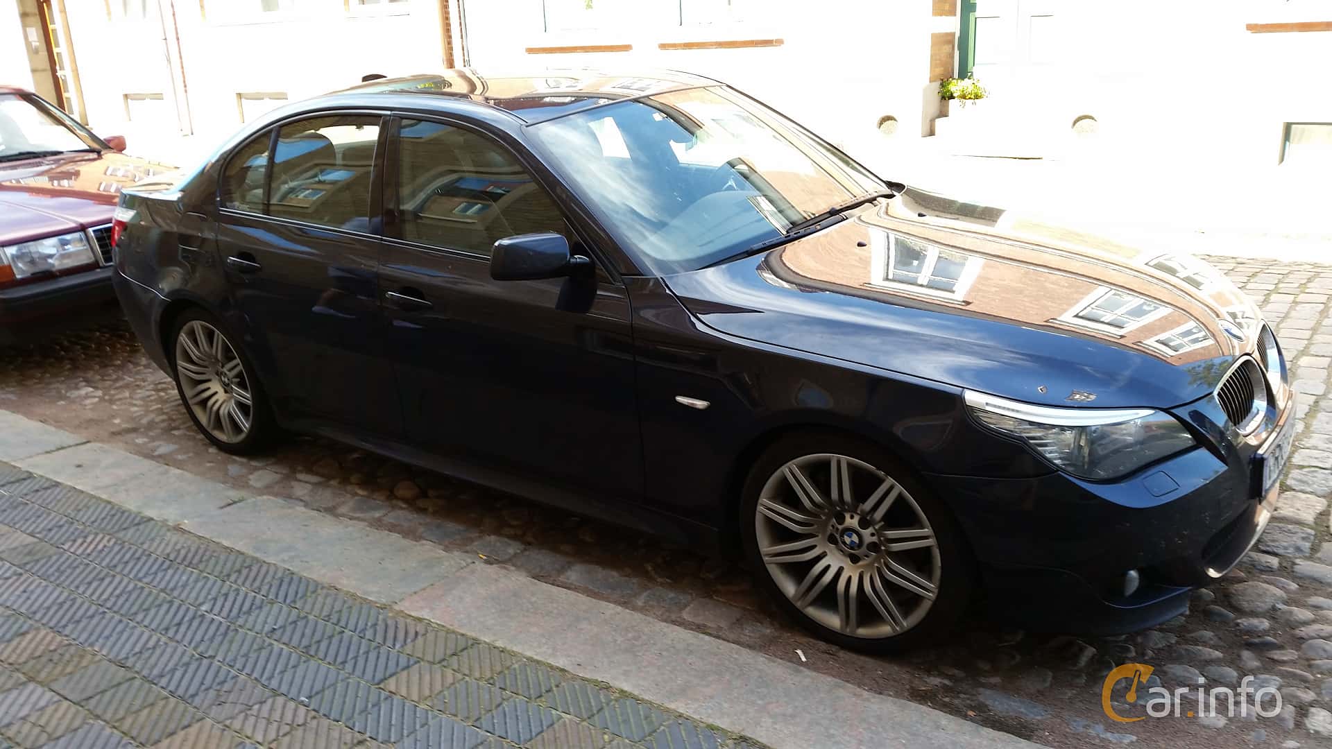 BMW 550i Sedan