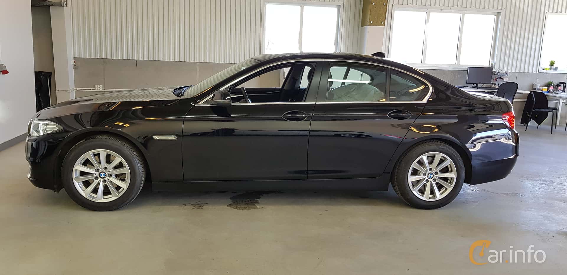 BMW 520d Sedan  Manual, 190hp, 2015