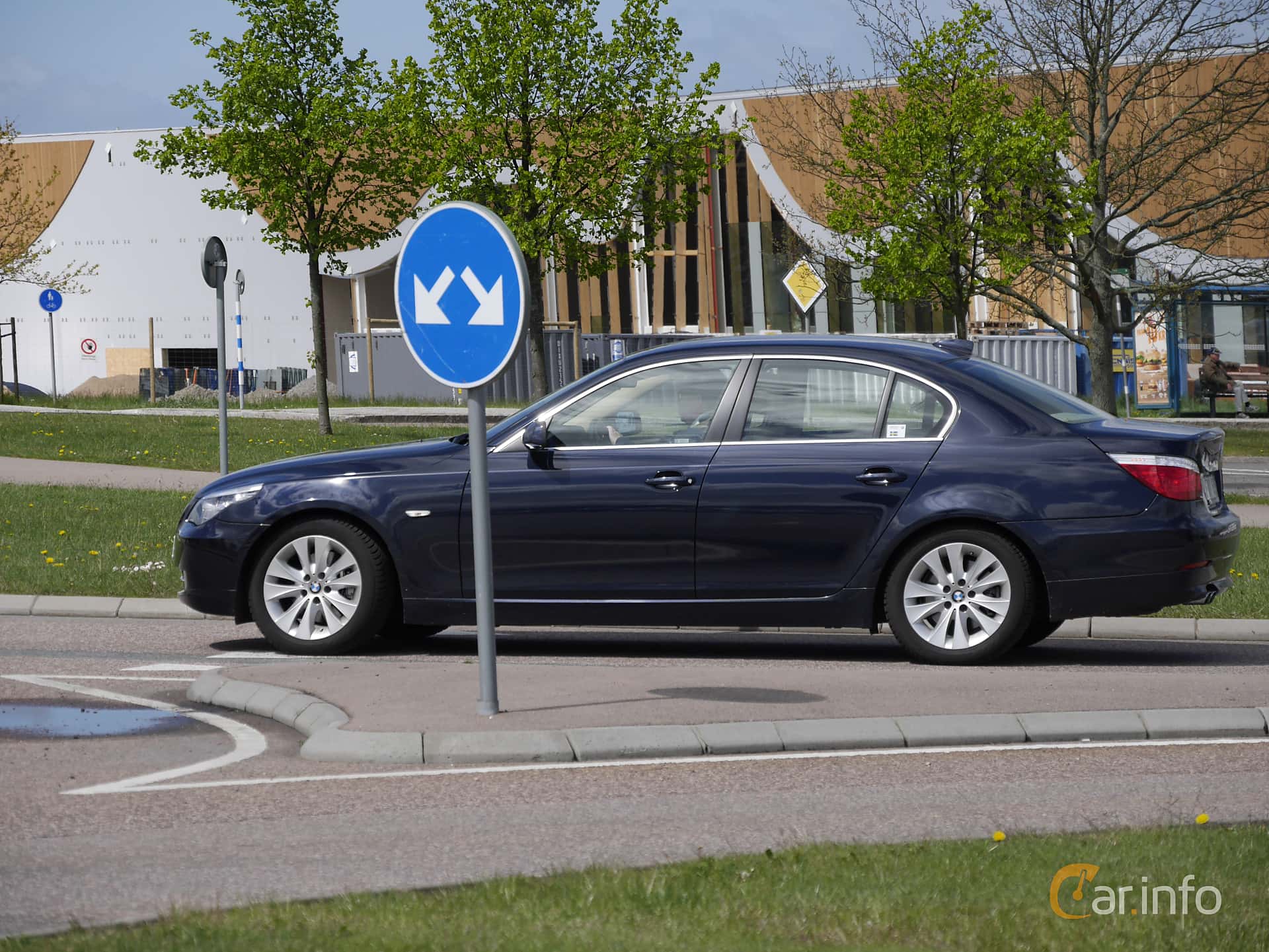 BMW 523i Sedan  Manual, 190hp, 2007