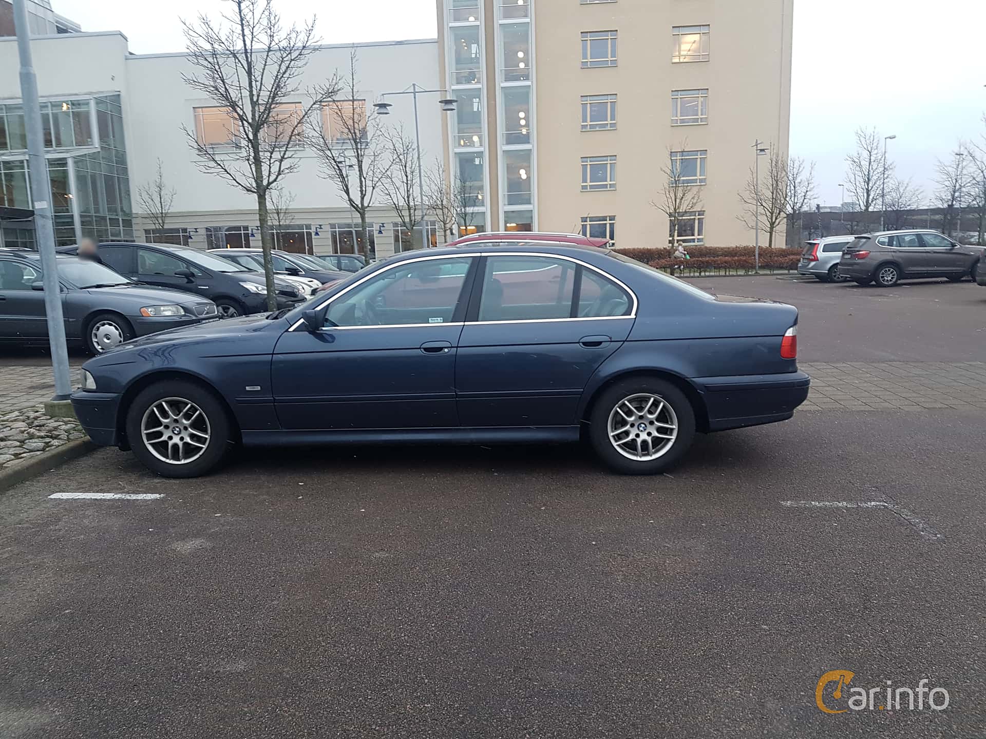 BMW 520i Sedan  170hp, 2002