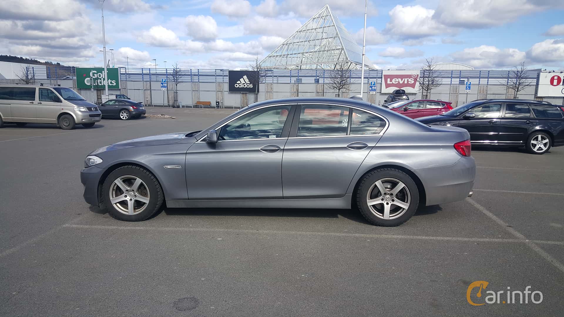 BMW 520d Sedan Manual, 6-speed