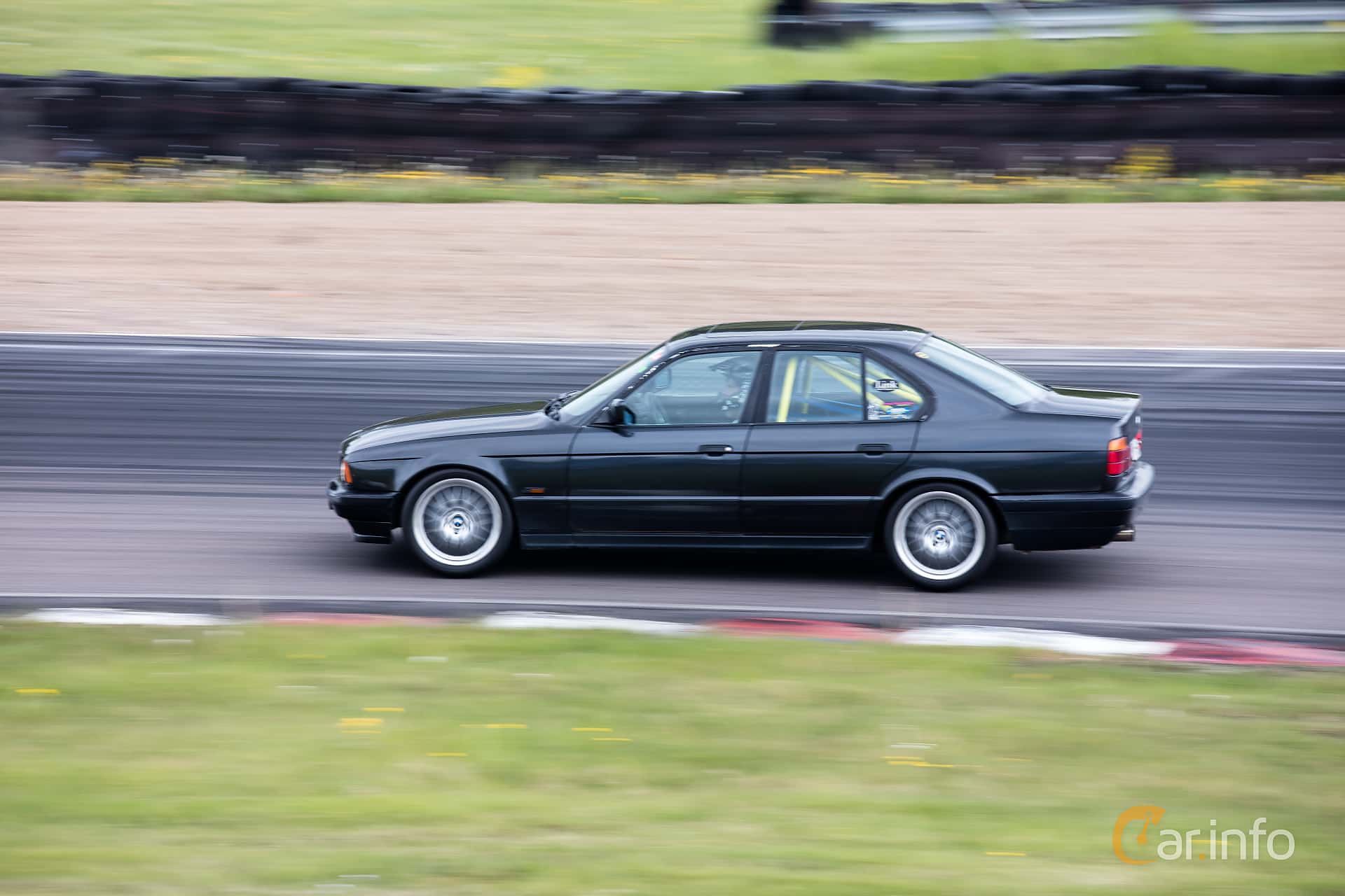 BMW 525i Sedan  170hp, 1988