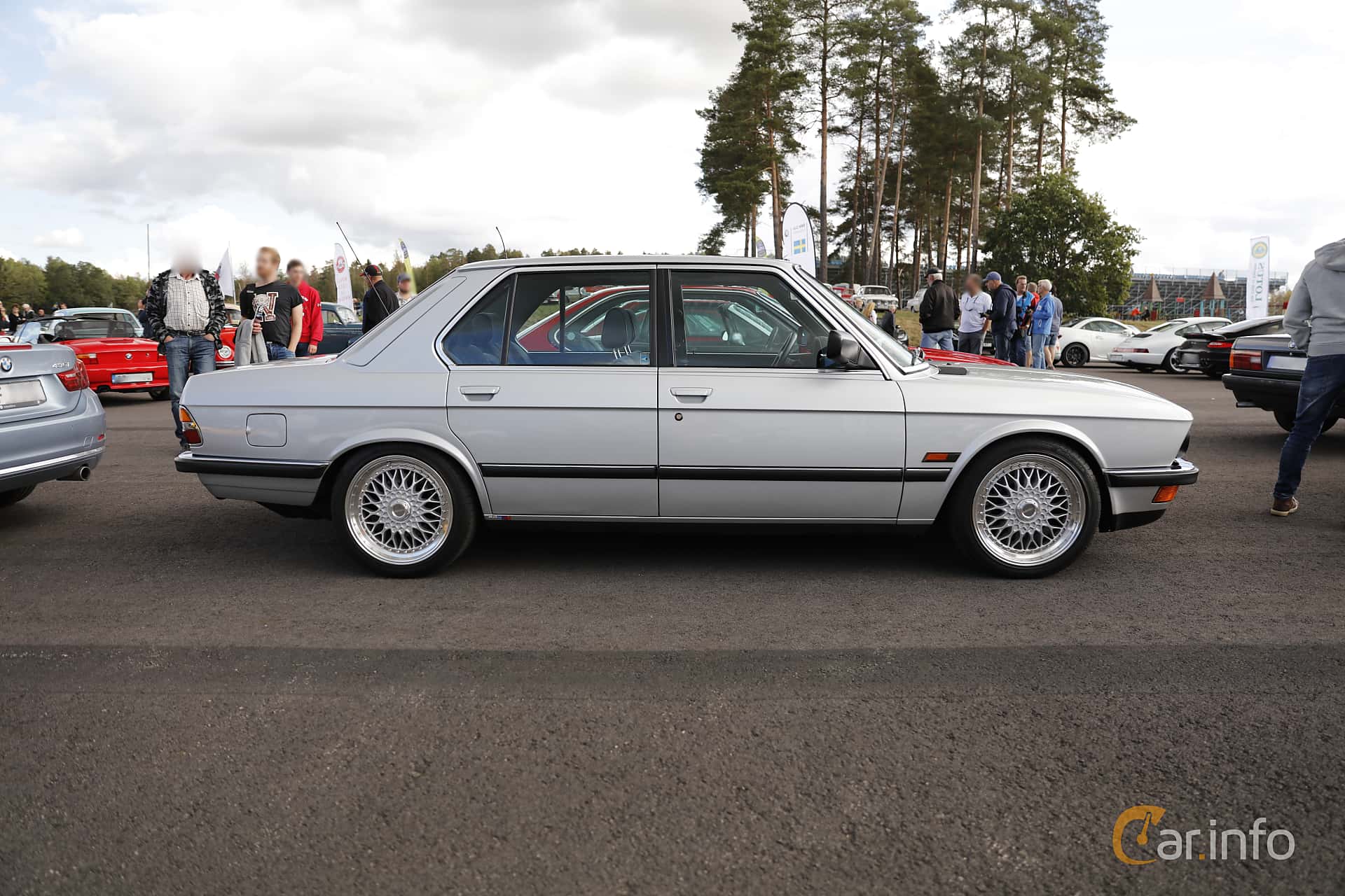 BMW 528i  Manual, 184hp, 1985