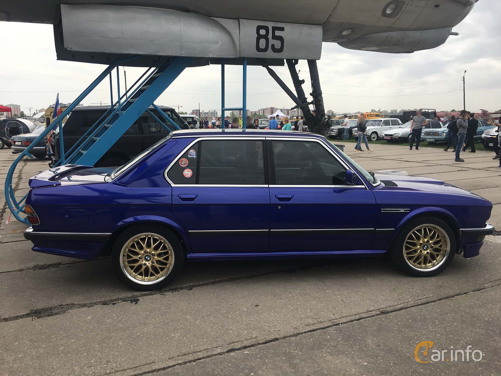 BMW 535i/M535i  Manual, 185hp, 1986