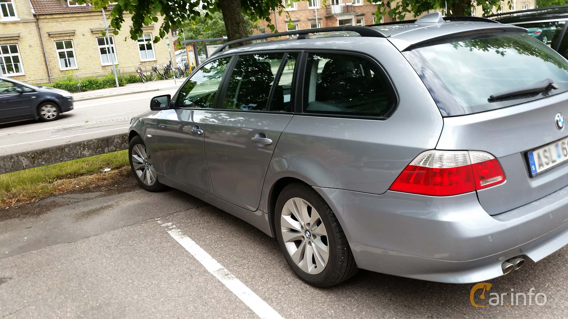 BMW 530d Touring  Manual, 231hp, 2005