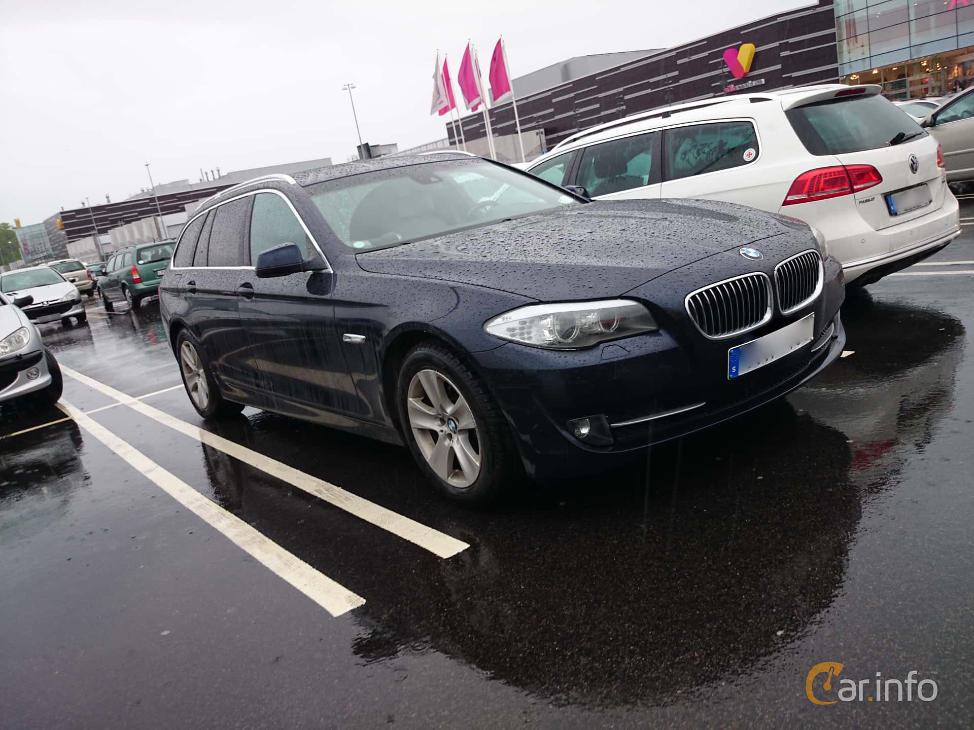 BMW 530d Touring  Manual, 245hp, 2010