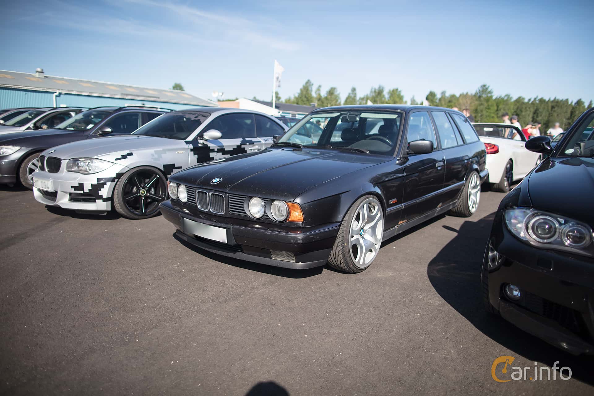 BMW 525i Touring  Automatic, 192hp, 1993