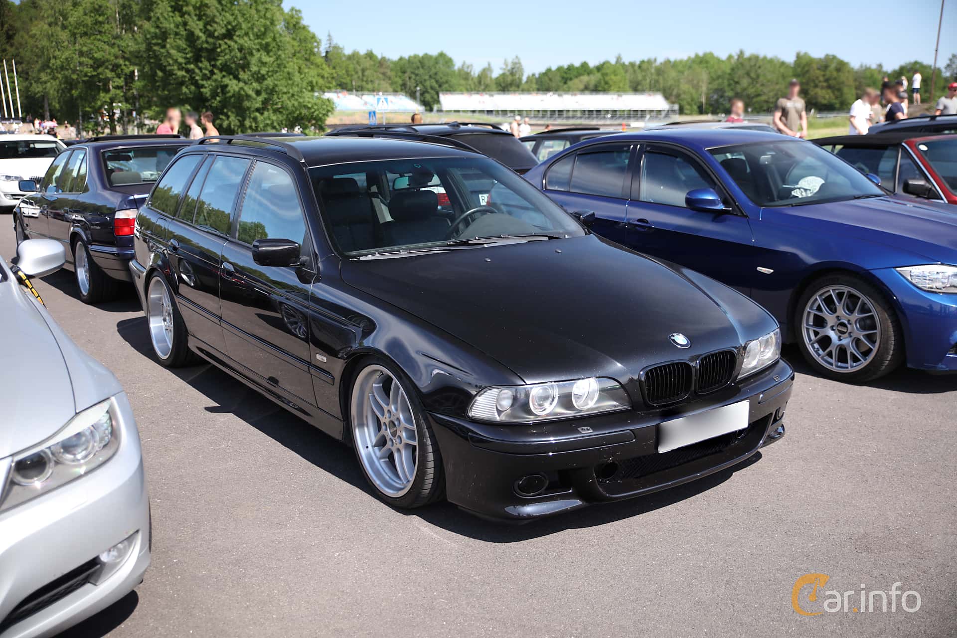 BMW 540i Touring  Automatic, 286hp, 2001