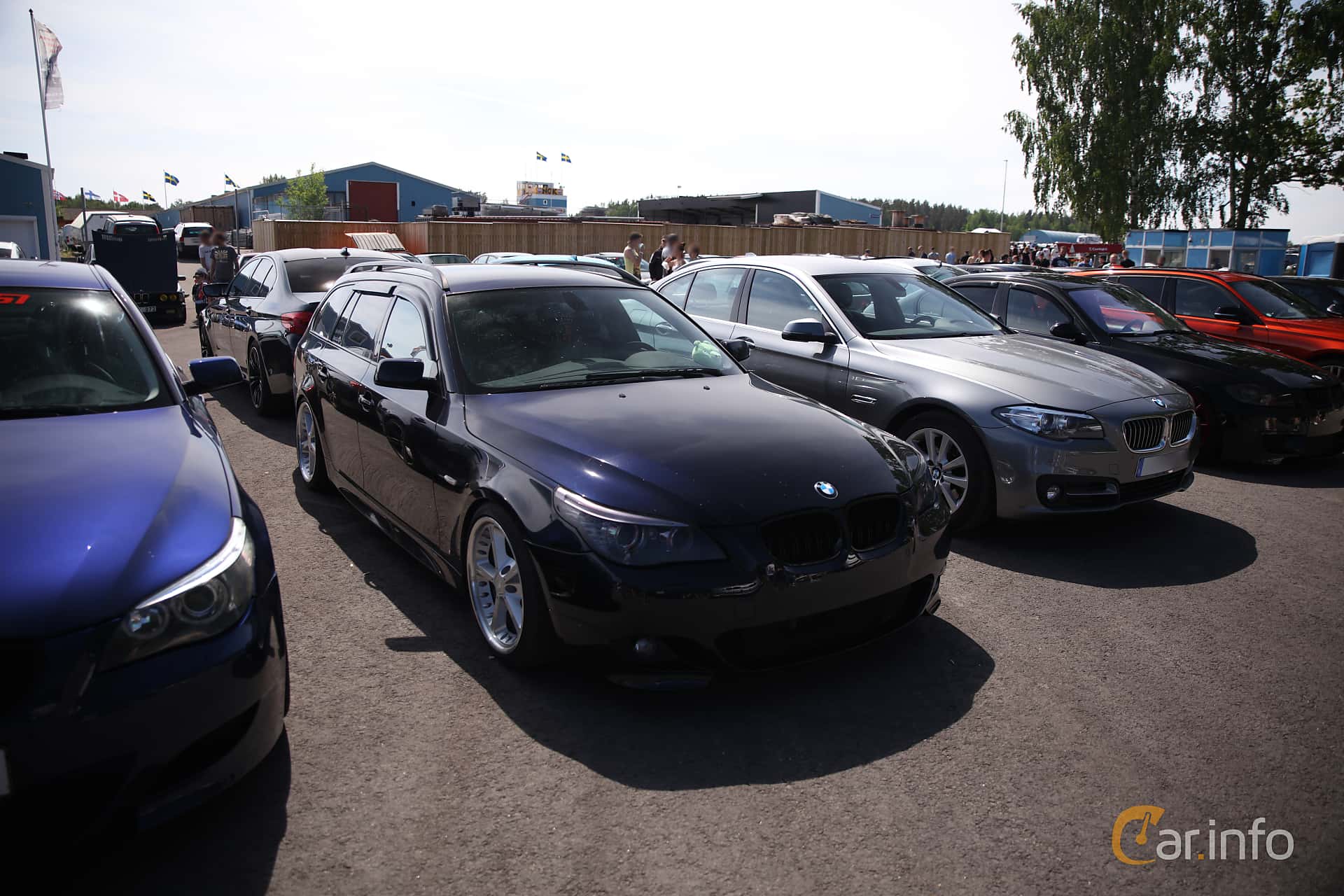 BMW 525xd Touring Manual, 6-speed