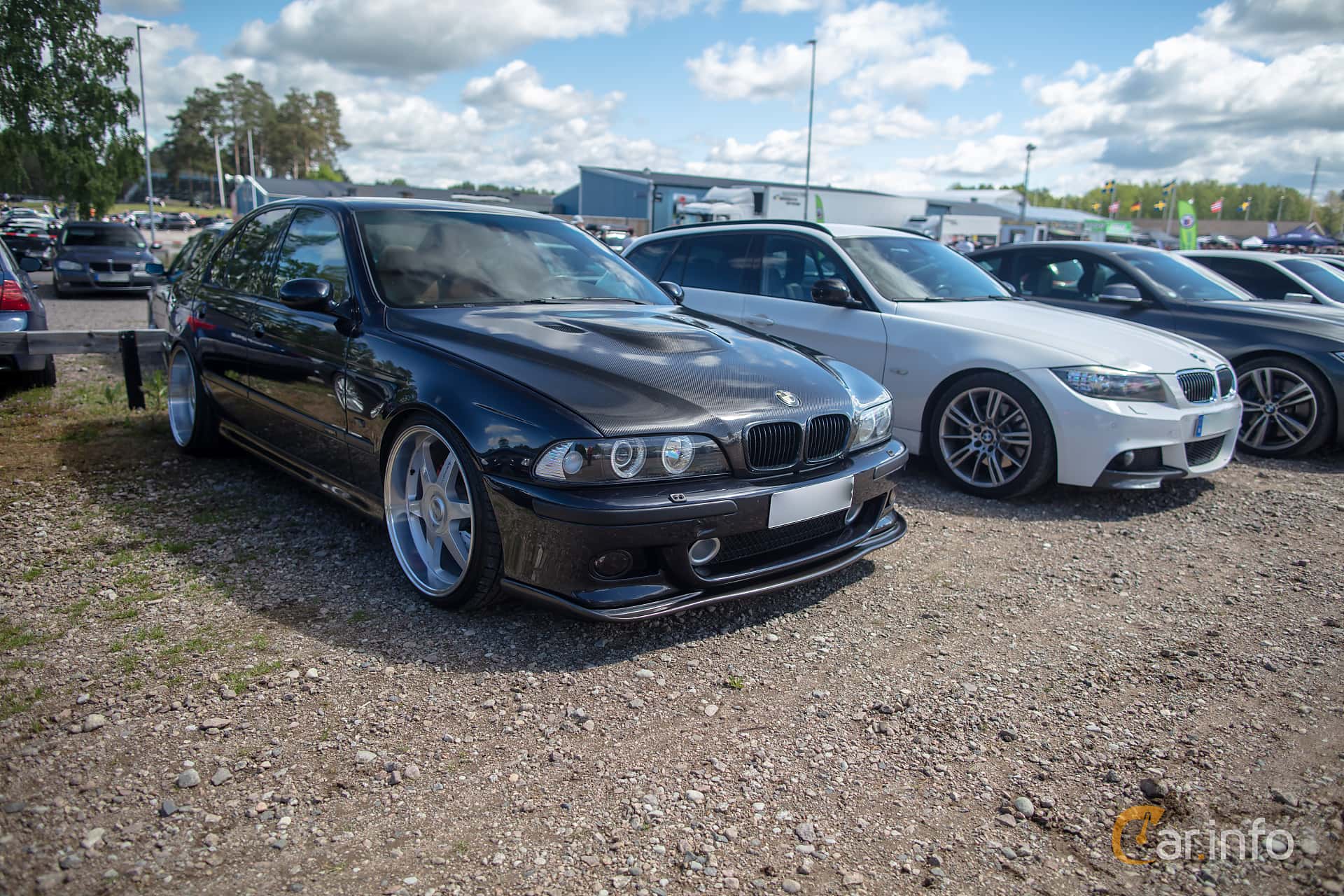 BMW 528i generation E39, Manual, 5-speed