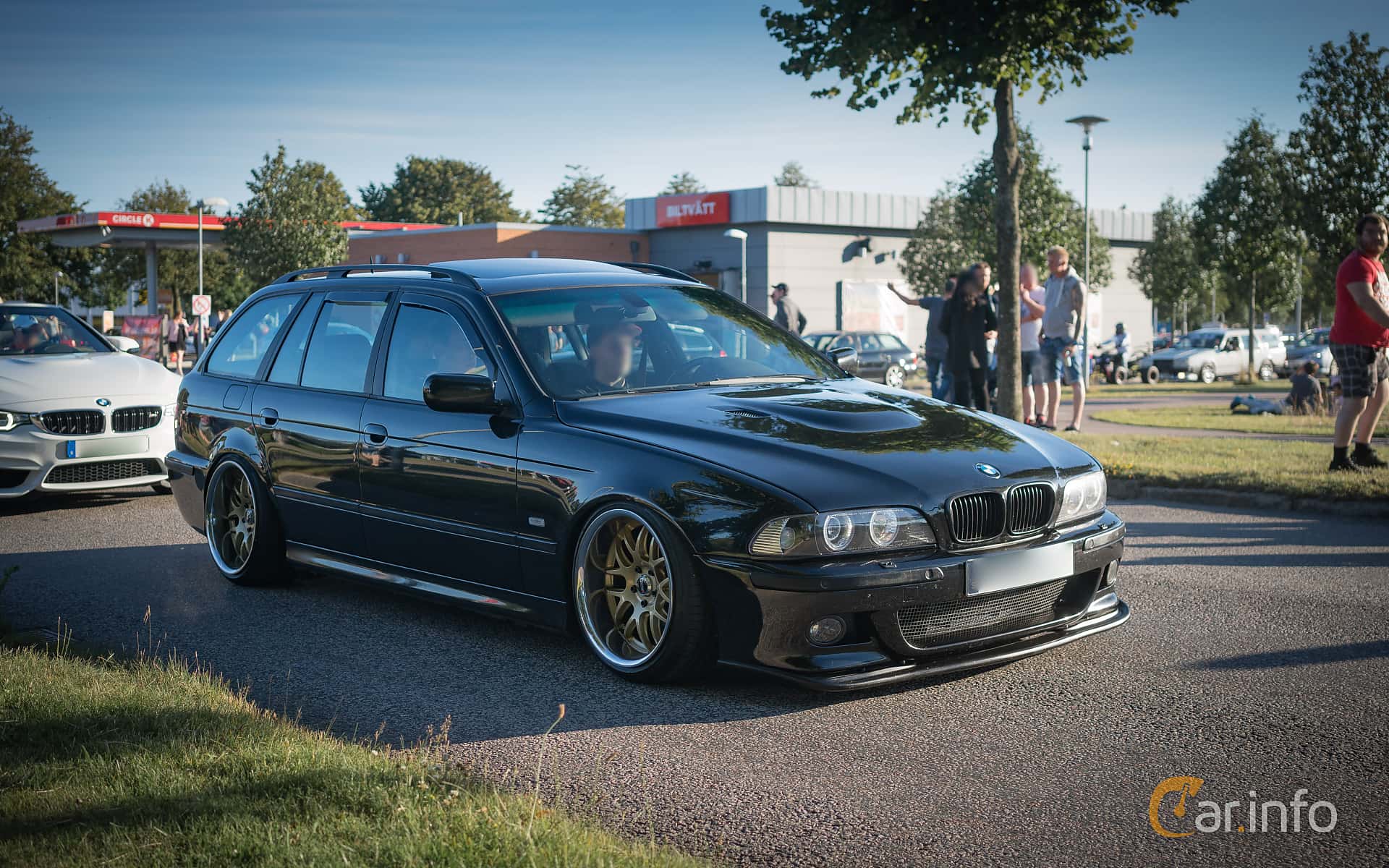 BMW 530i Touring  Automatic, 231hp, 2002