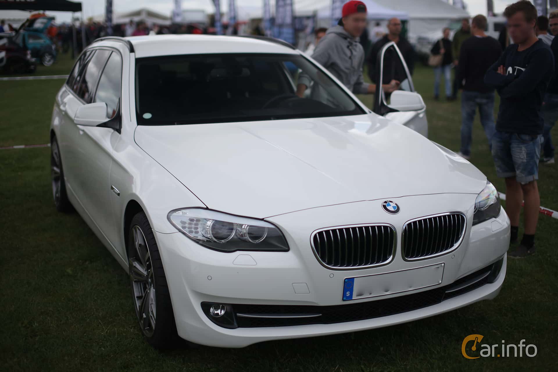 BMW 528i xDrive Touring  Steptronic, 245hp, 2012