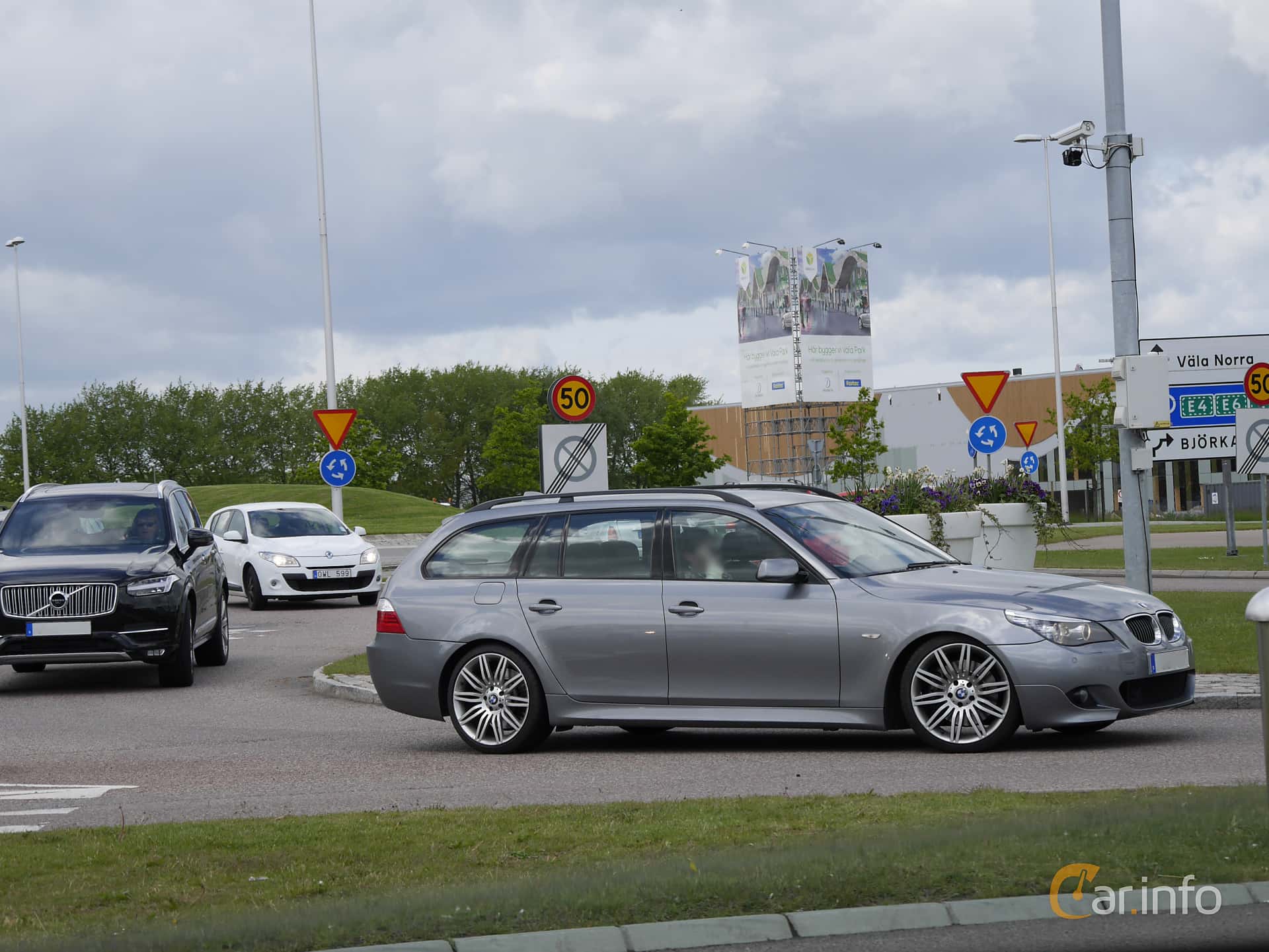 BMW 530i Touring  Automatic, 272hp, 2007