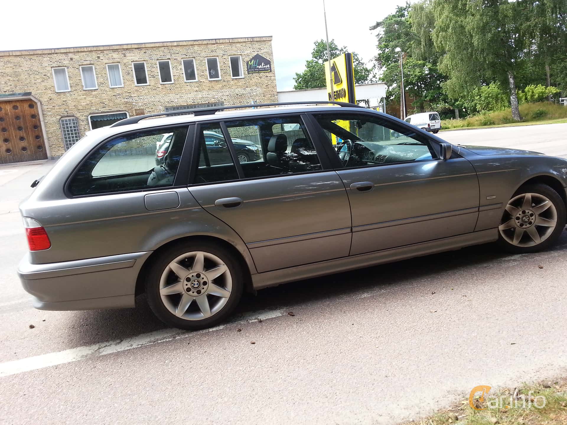 BMW 525i Touring  192hp, 2004