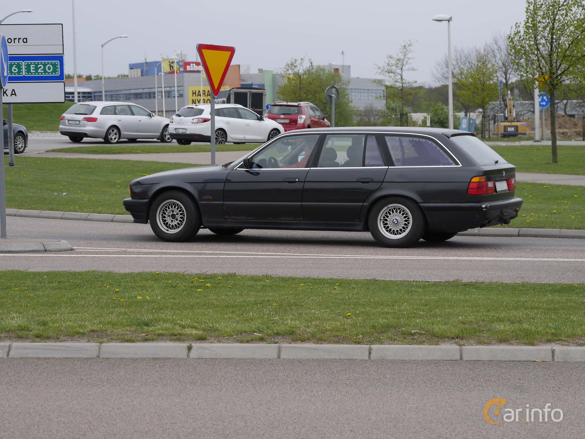 BMW 525i Touring  Manual, 192hp, 1993
