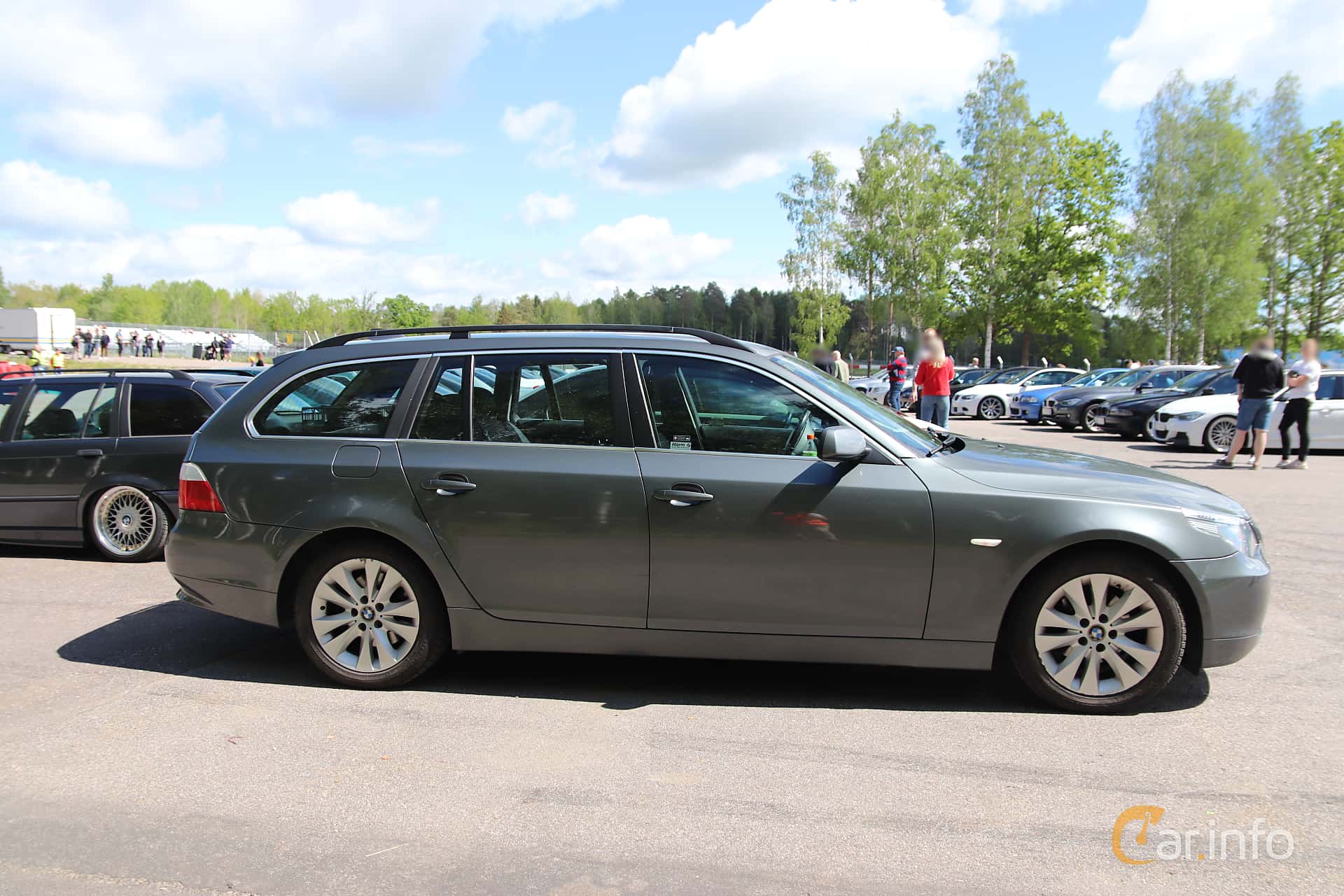 BMW 525i Touring Manual, 6-speed