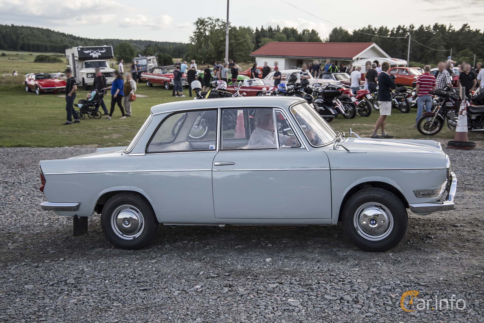 BMW 700 Sedan 0.7 Manual, 30hp, 1960