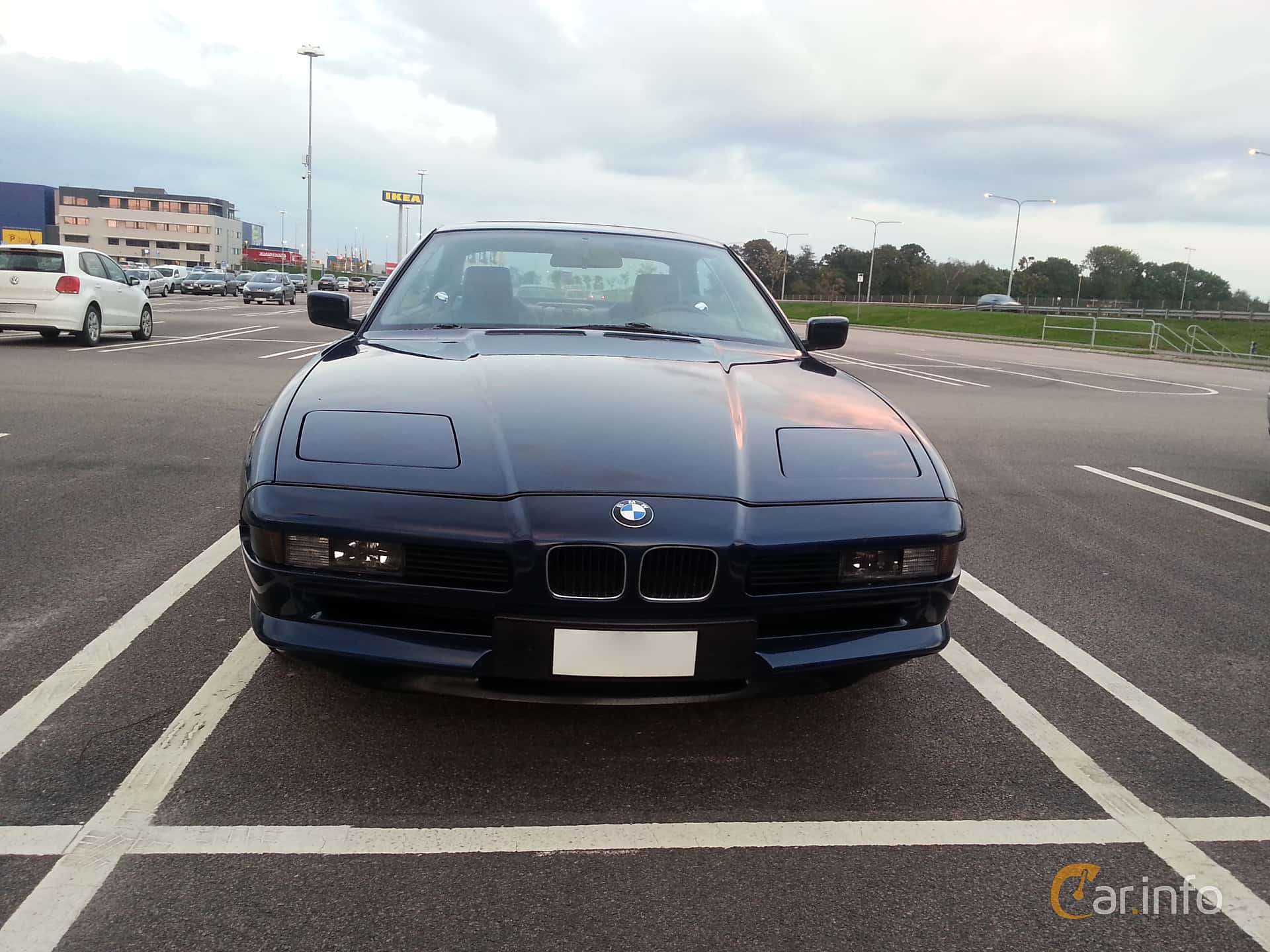 BMW 850i  Manual, 300hp, 1992