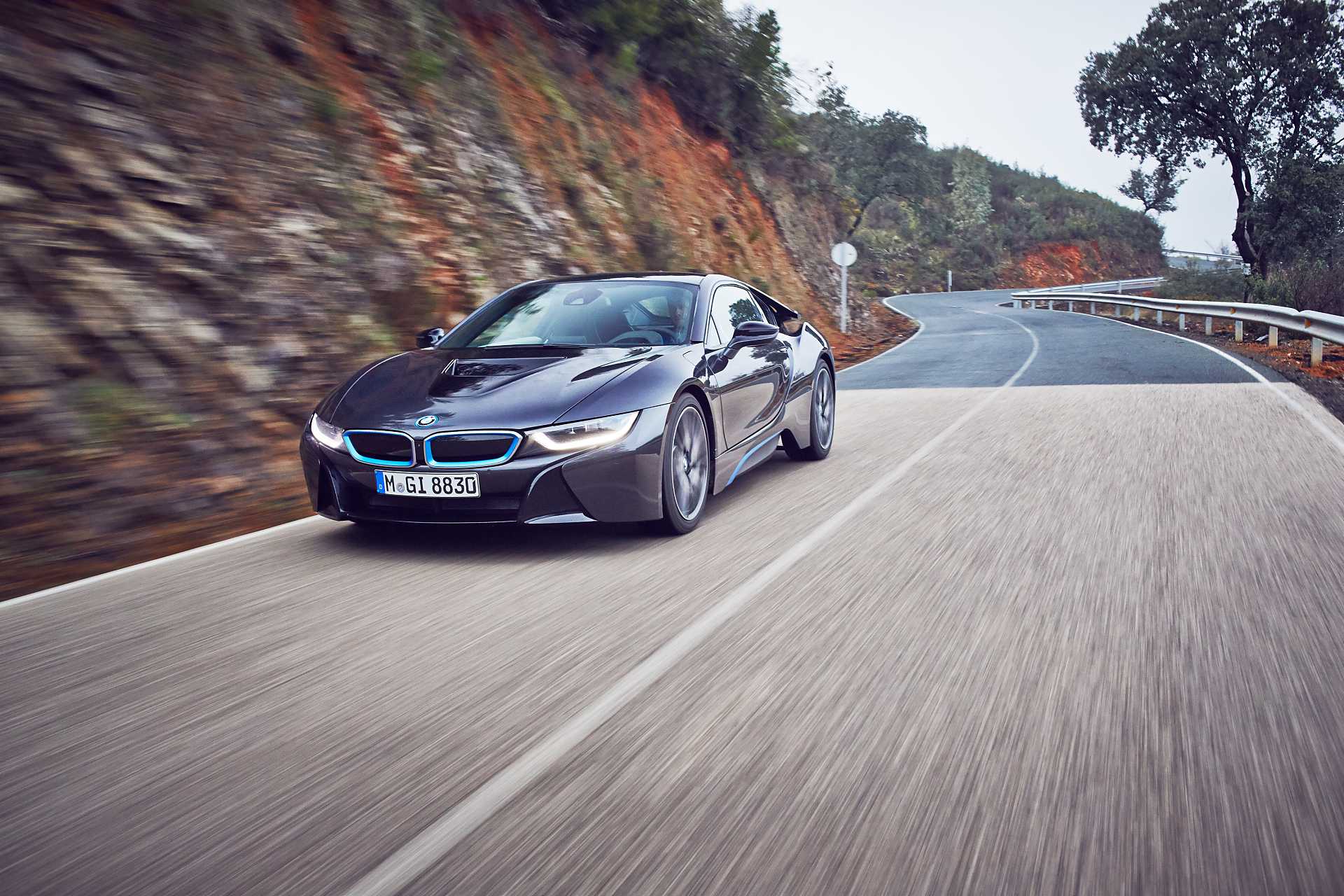 BMW i8 1.5 + 7.1 kWh Steptronic, 362hp, 2015