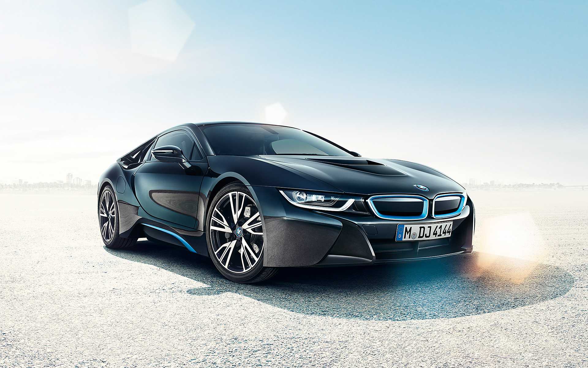 BMW i8 1.5 + 7.2 kWh Single Speed, 354hp, 2011