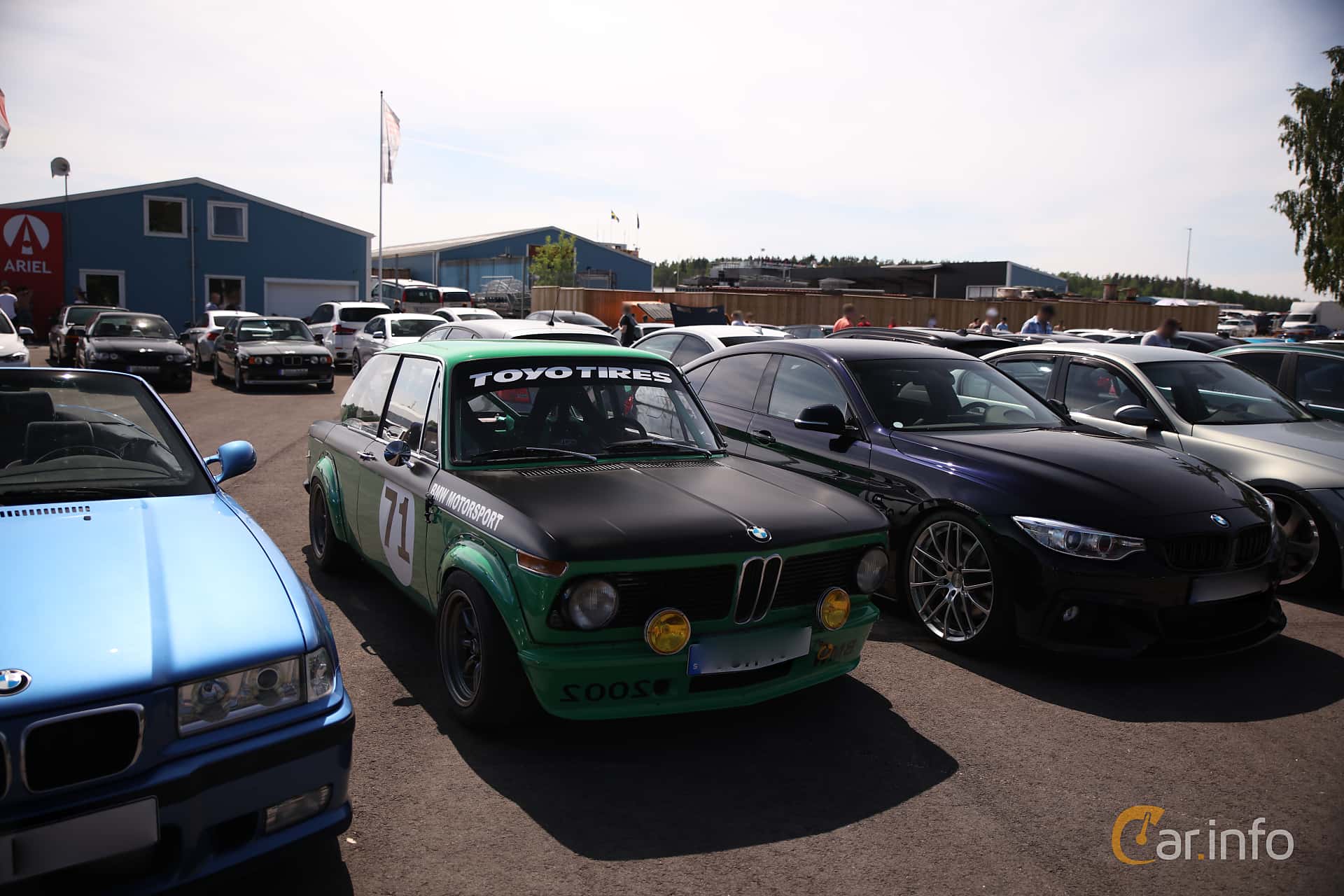 BMW 2002 2-door  Automatic, 100hp, 1971
