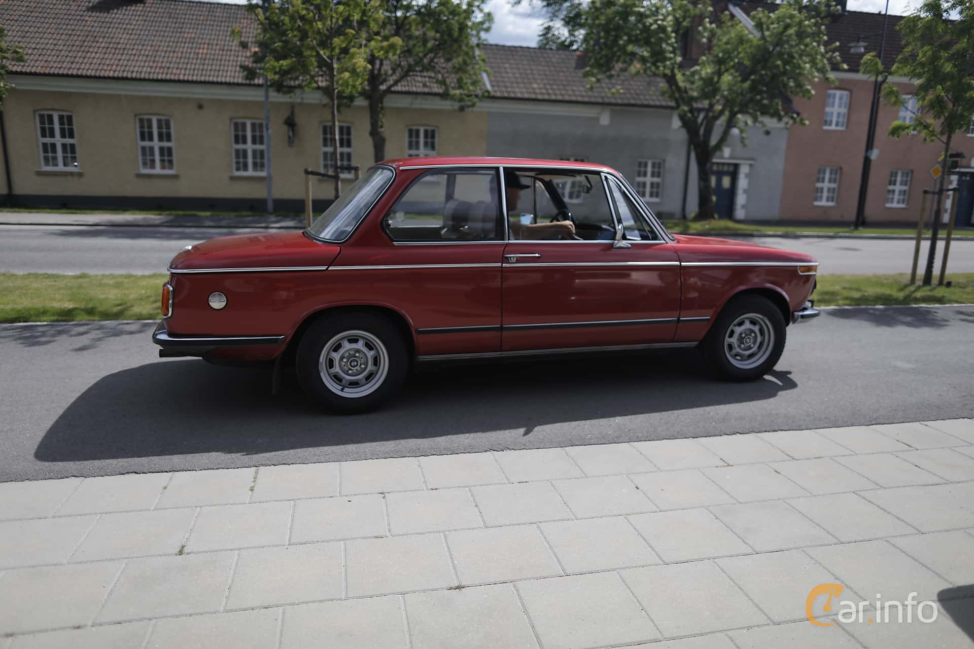 BMW 2002 2-door
