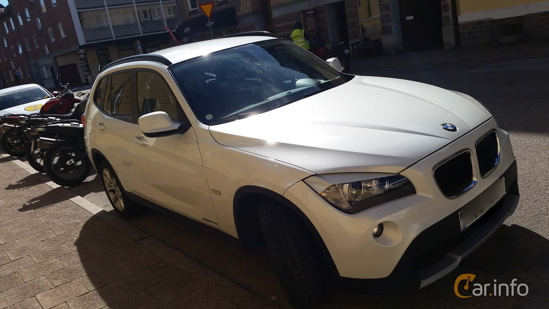 BMW X1 sDrive20d  177hp, 2011