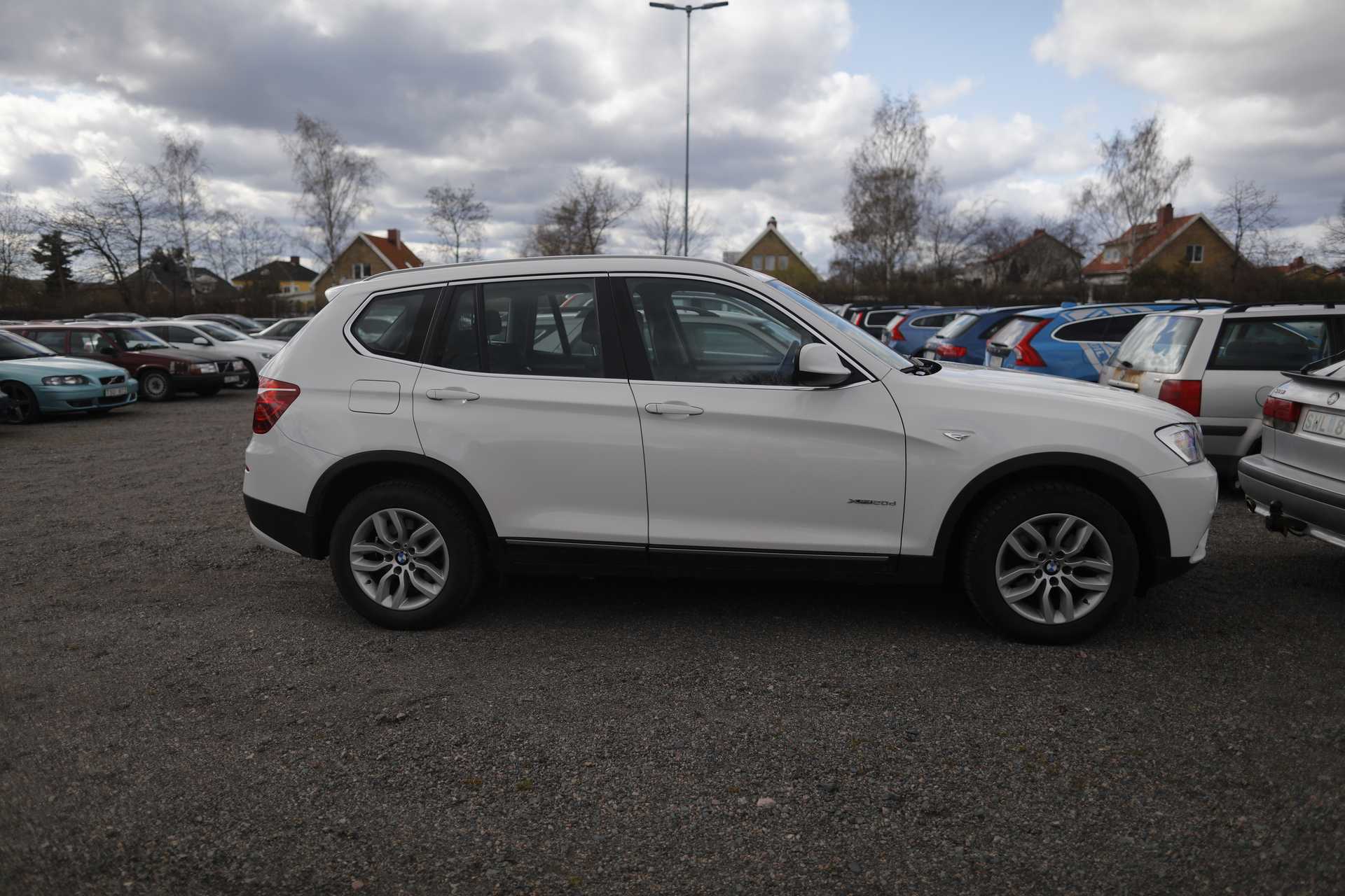 BMW X3 xDrive20d  184hp, 2012