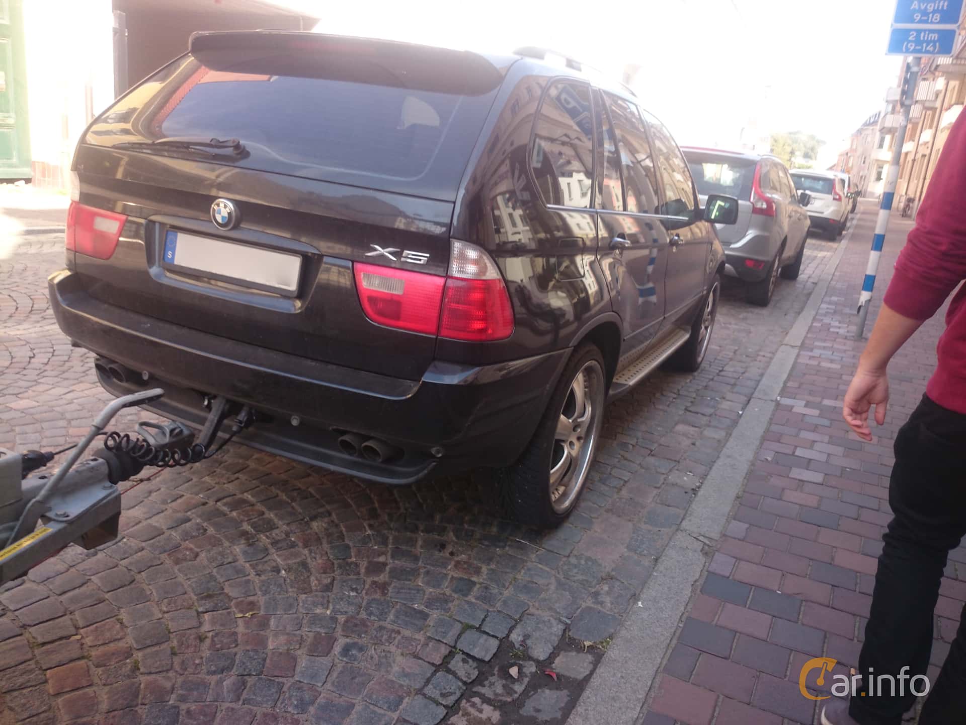 BMW X5 4.4i  Automatic, 286hp, 2002