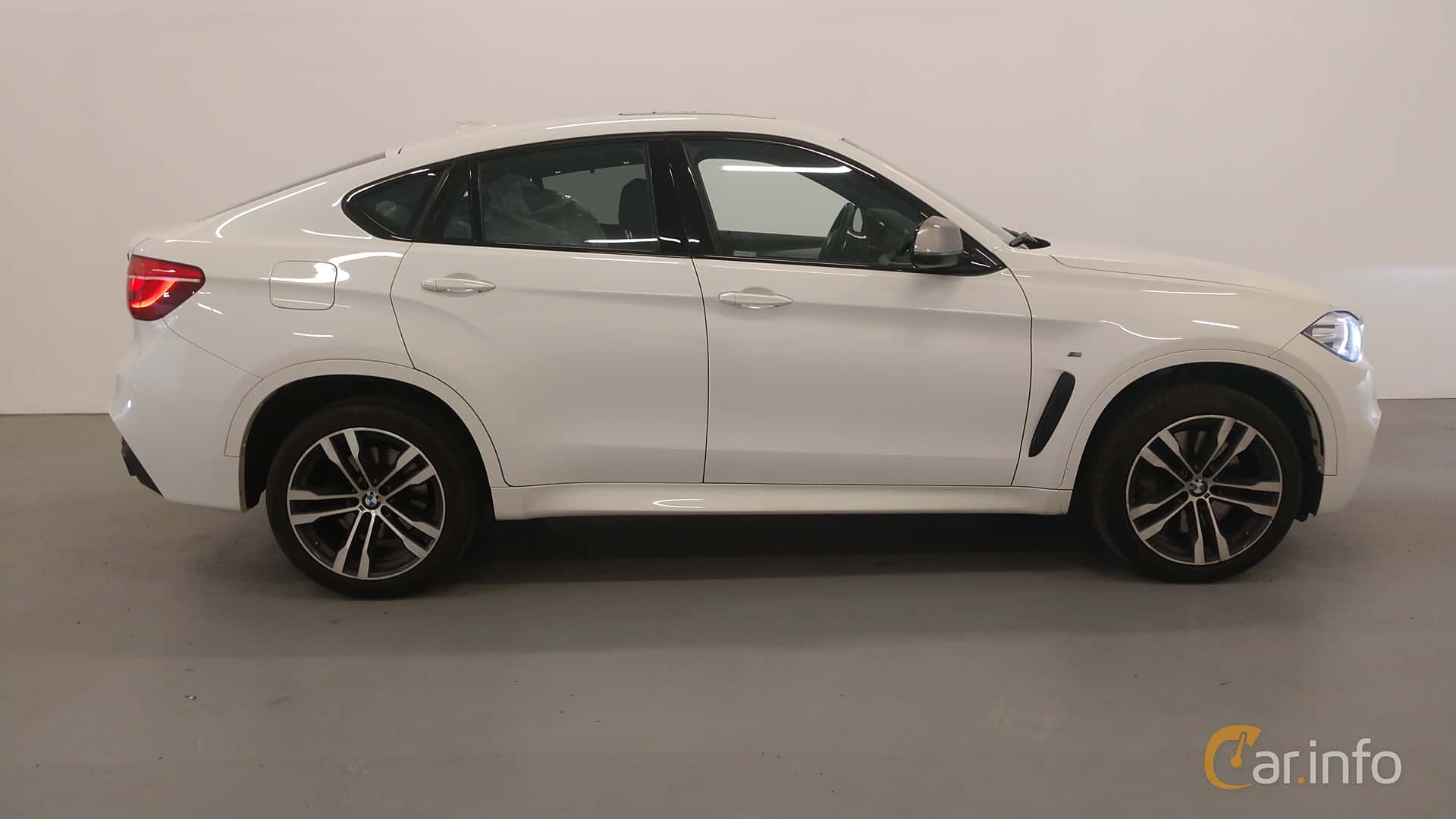 BMW X6 M50d  Steptronic, 381hp, 2016