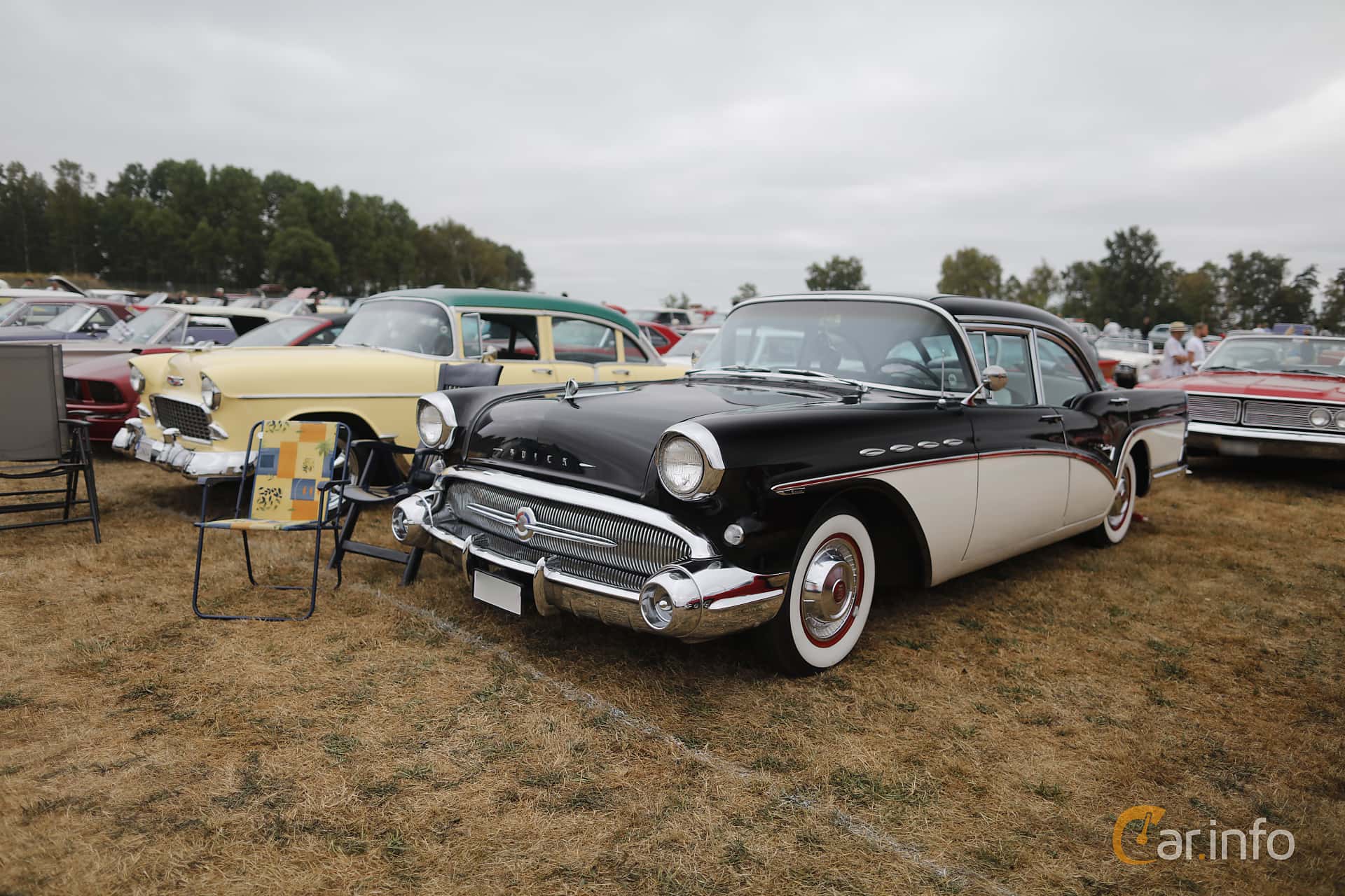 Buick Century Sedan 6.0 V8 Automatic, 305hp, 1957