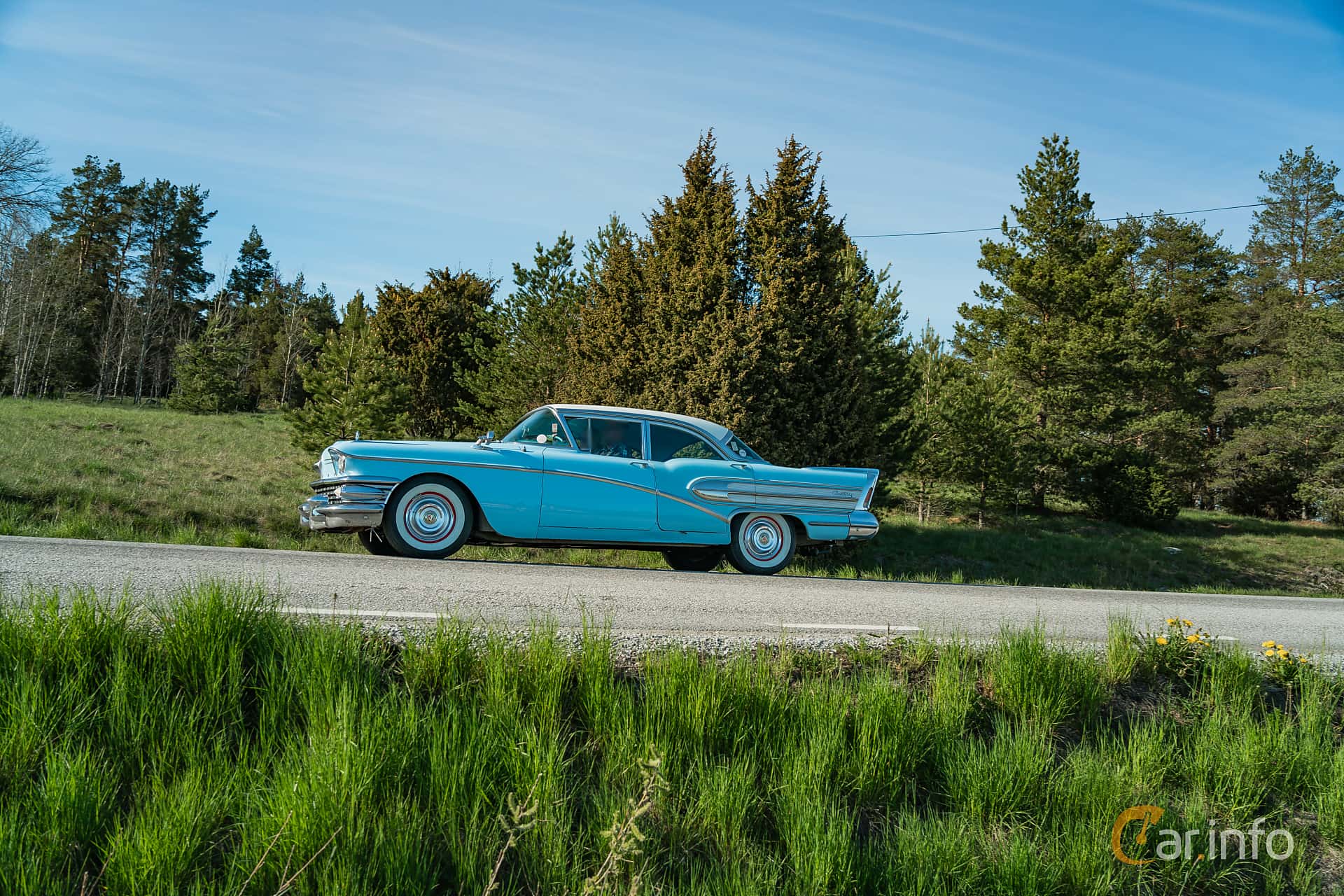 Buick Century Sedan 6.0 V8 Automatic, 305hp, 1958