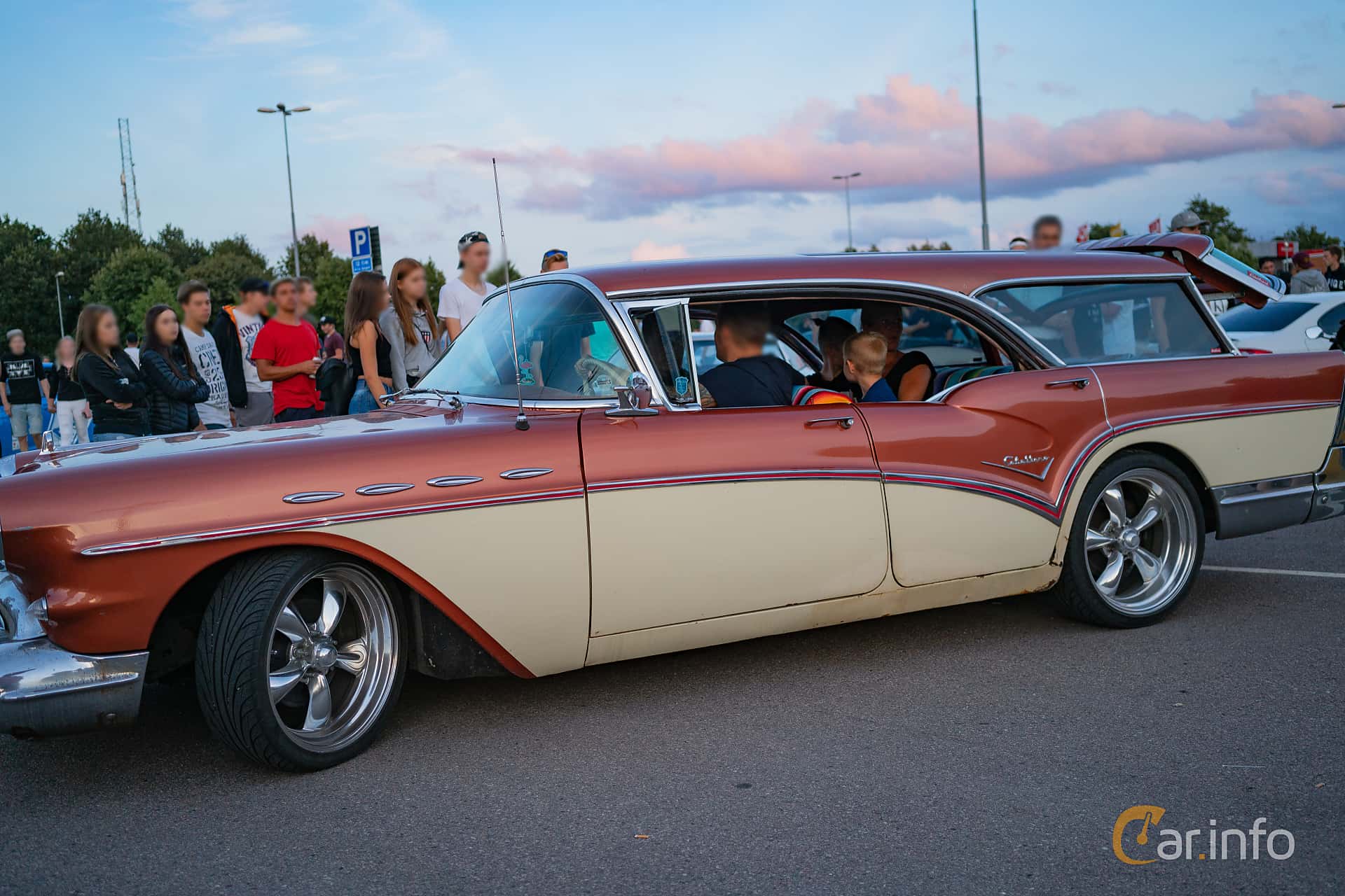 Buick Century Caballero Estate Wagon 6.0 V8 Automatic, 305hp, 1957