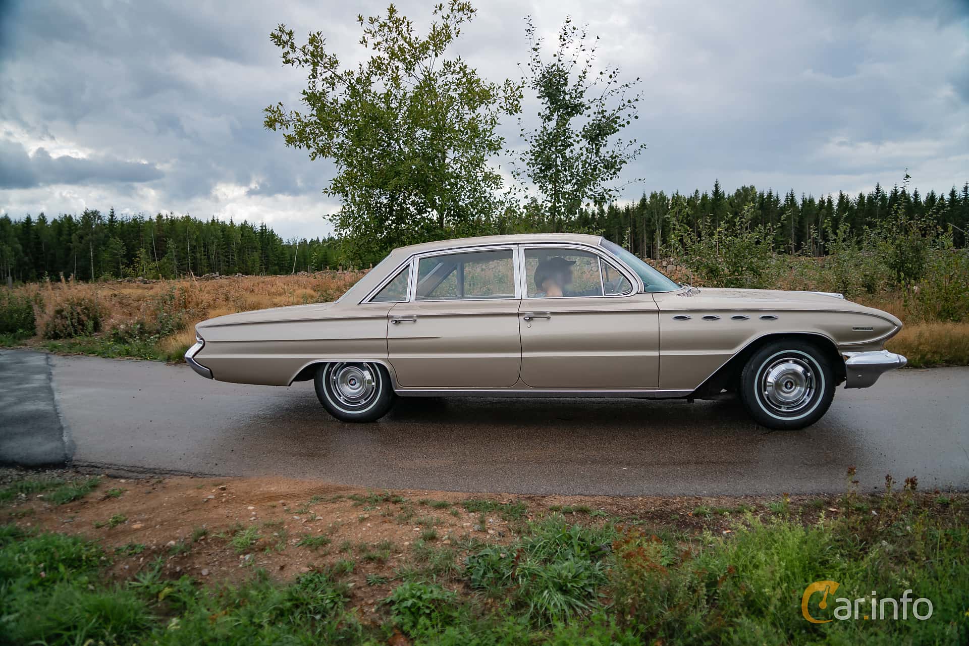 Buick Electra Sedan 6.6 V8 Automatic, 330hp, 1961