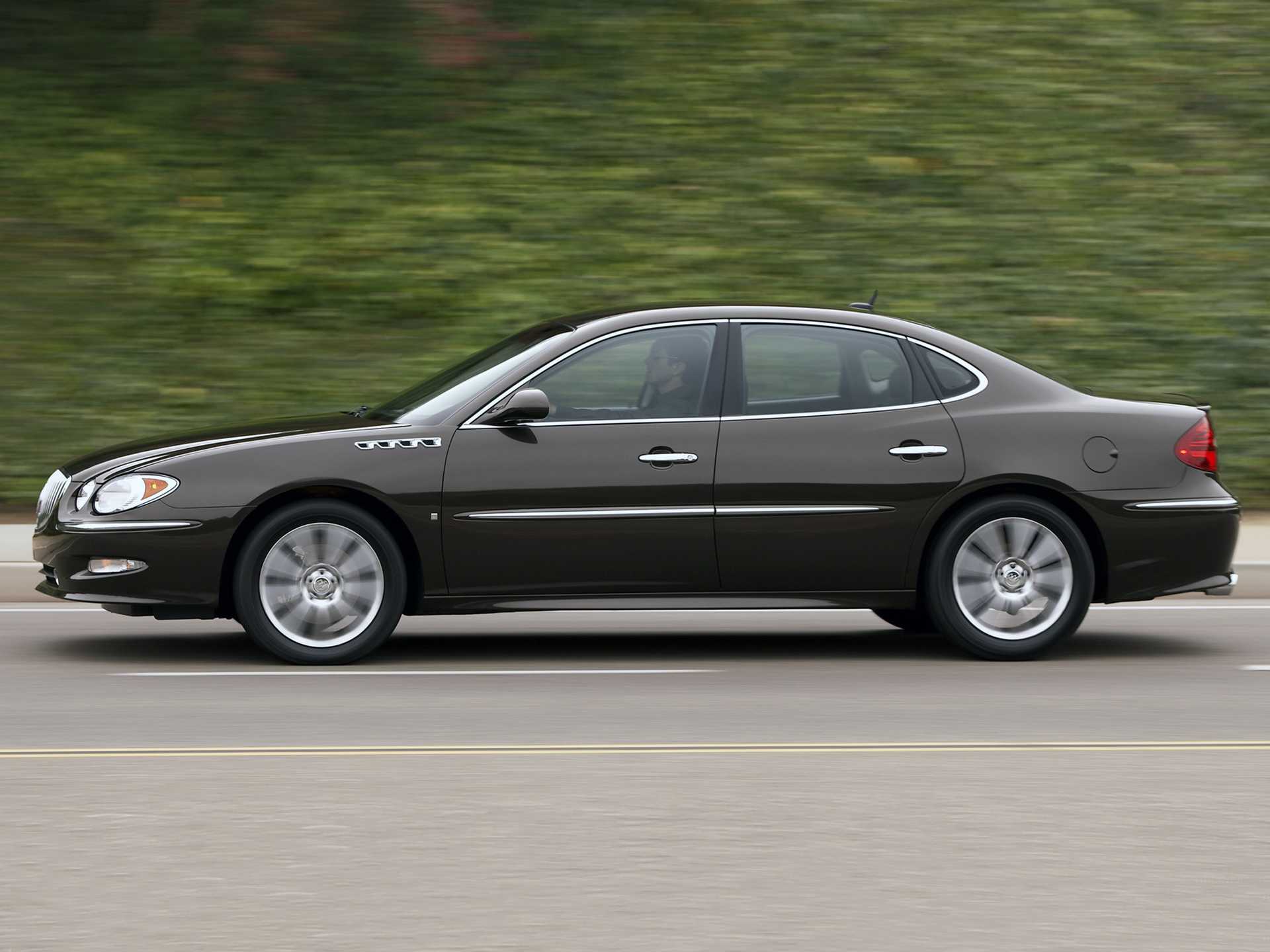 Buick LaCrosse Super 5.3 V8 Hydra-Matic, 305hp, 2009
