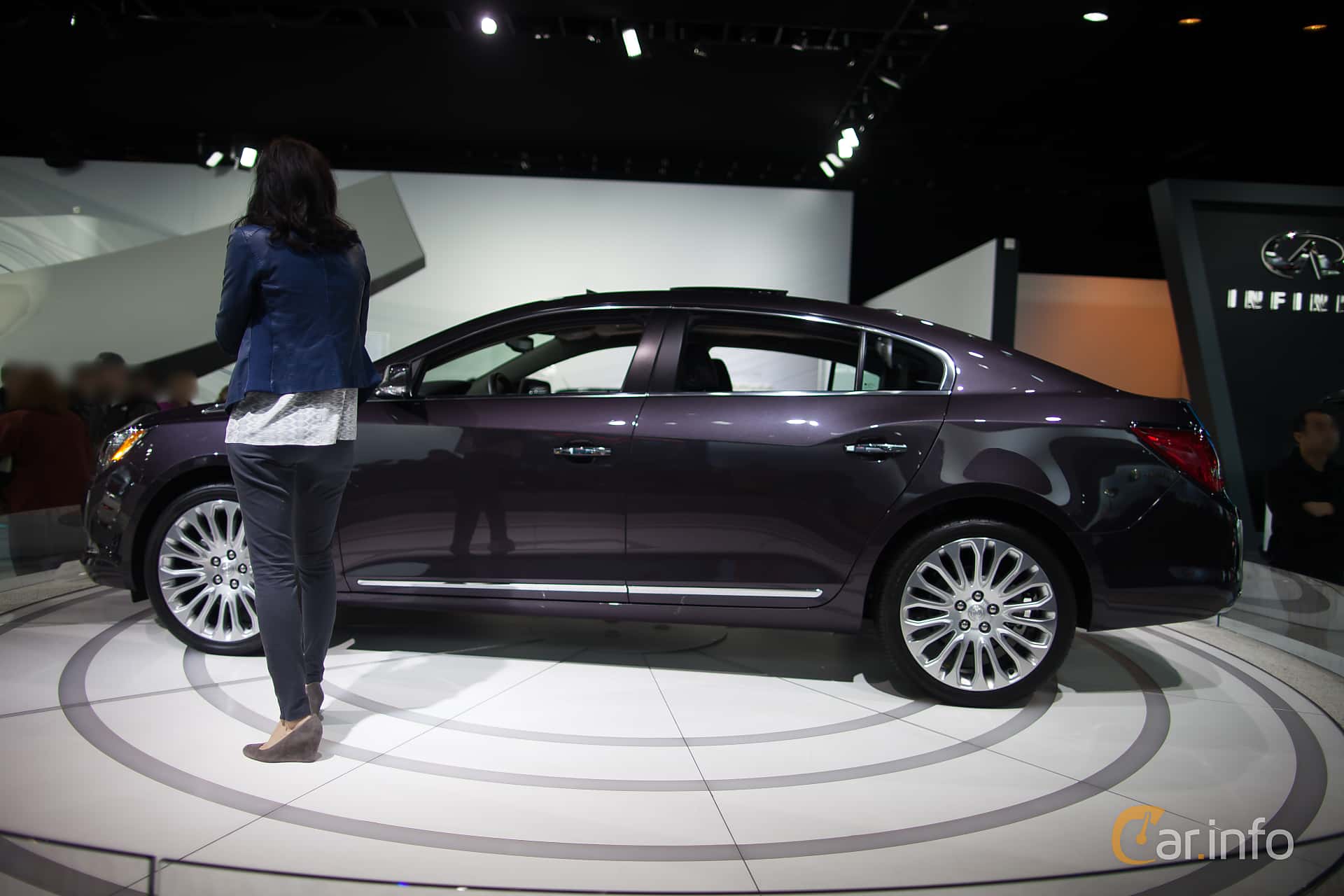 Buick LaCrosse eAssist 2.4 + 0.5 kWh Hydra-Matic, 200hp, 2015