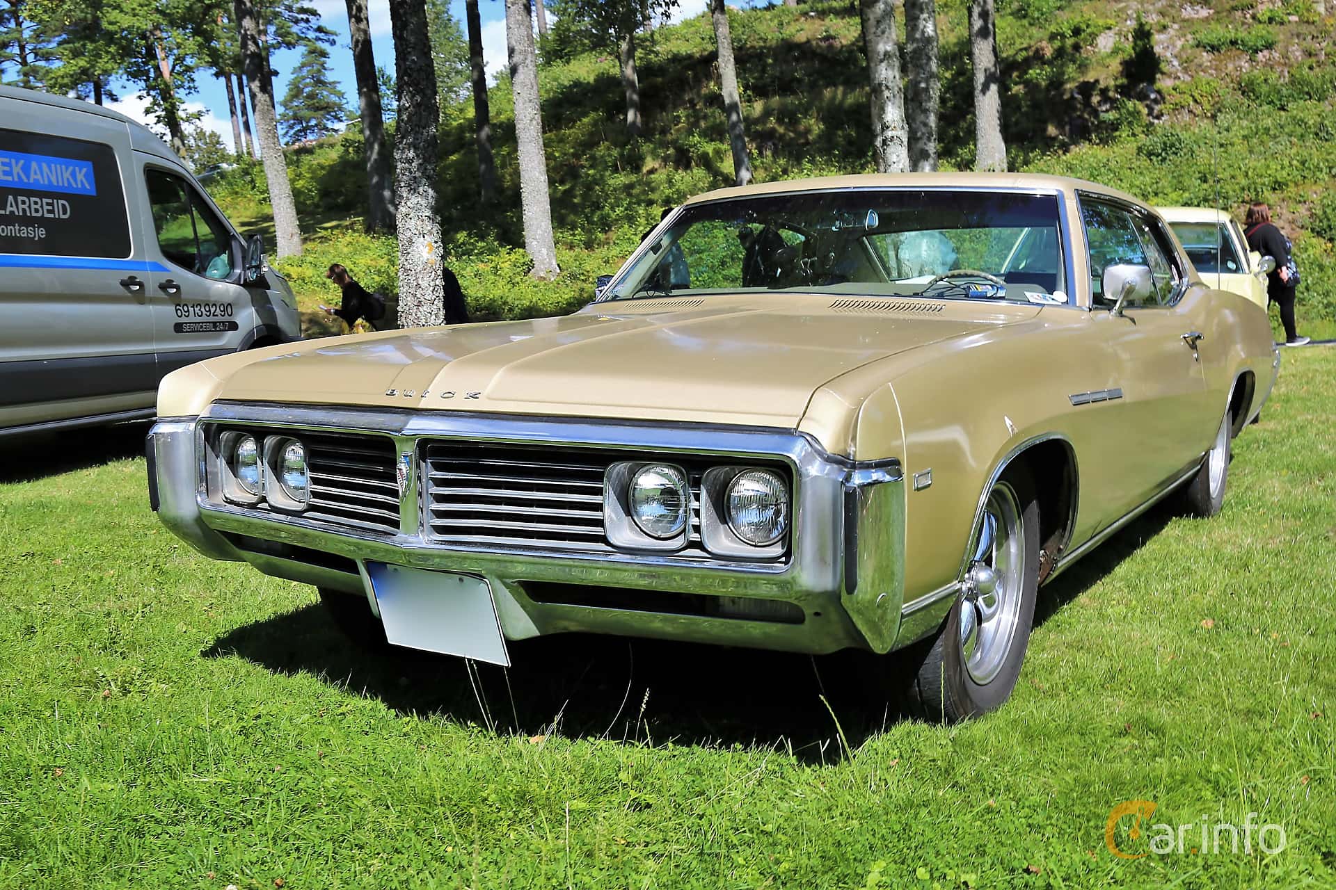 Buick LeSabre Sport Coupé 5.7 V8 Manual, 3-speed
