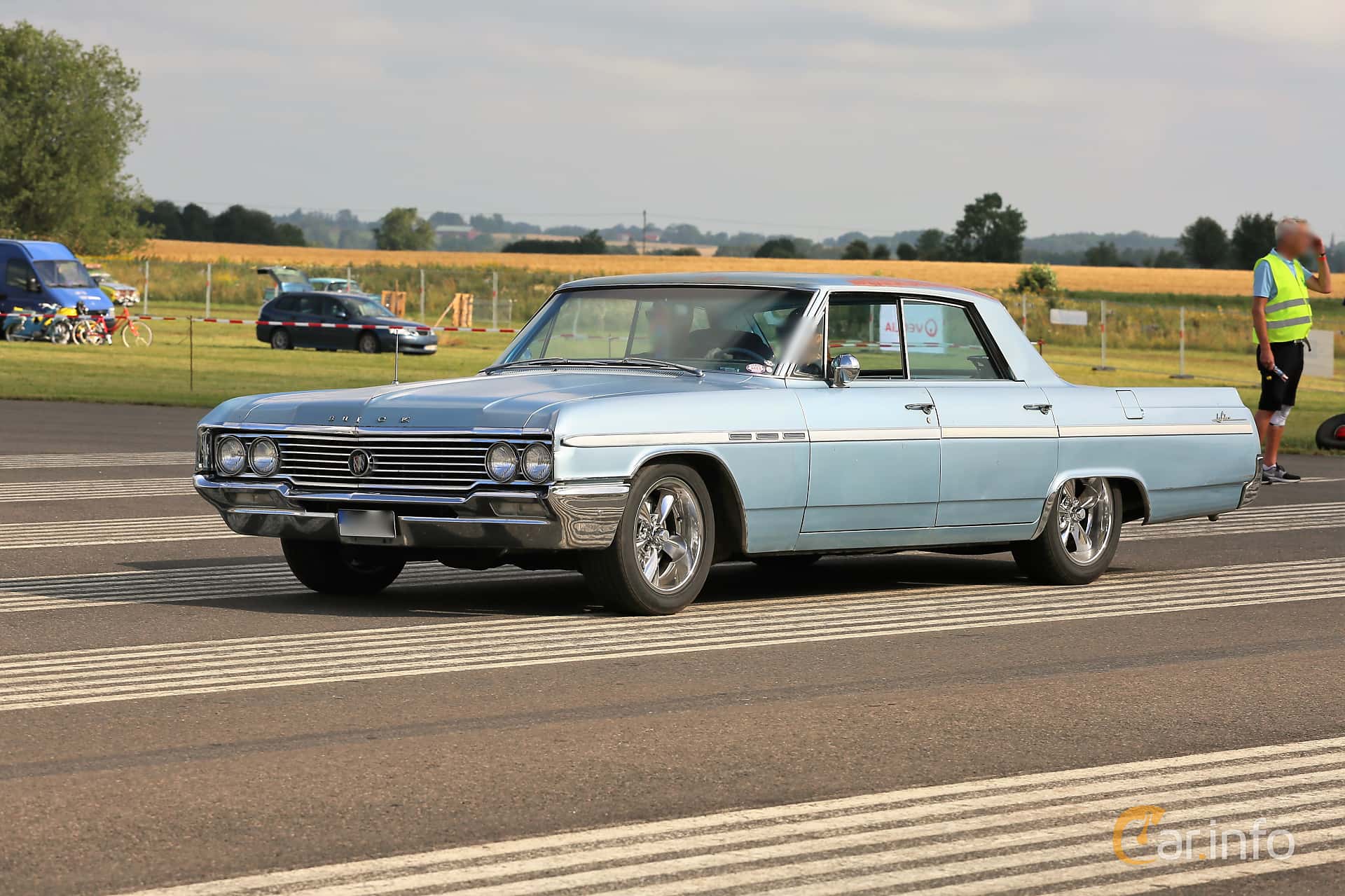 Buick LeSabre 4-door Hardtop 4.9 V8 Automatic, 254hp, 1964