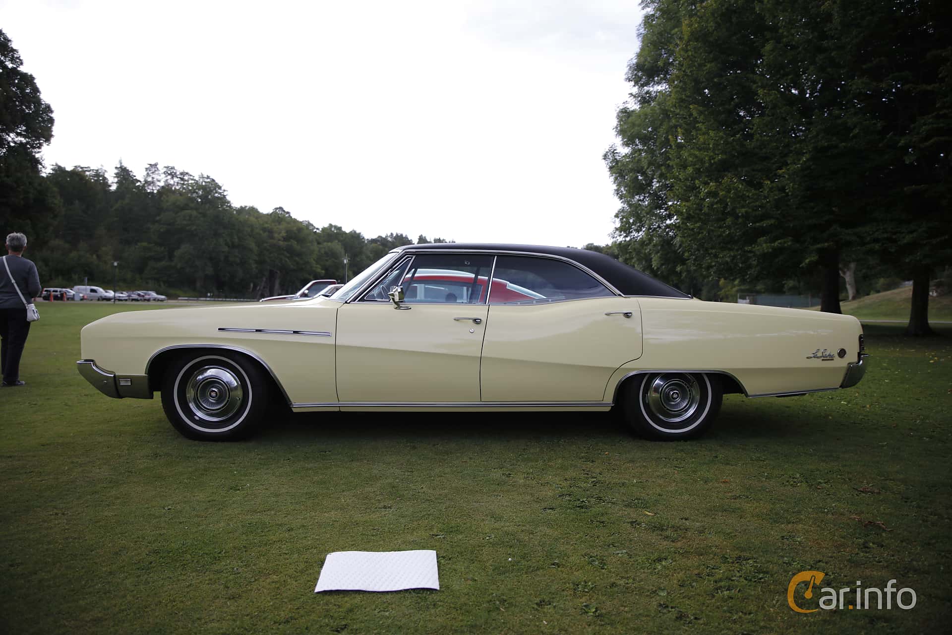 Buick LeSabre 4-door Hardtop 4th Generation Facelift 5.7 V8