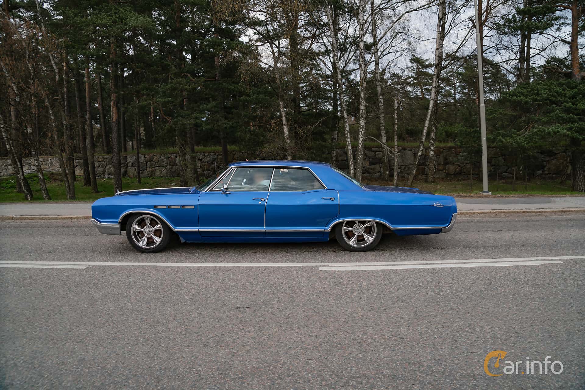 Buick LeSabre Custom 4-door Hardtop 4.9 V8 Automatic, 254hp, 1965