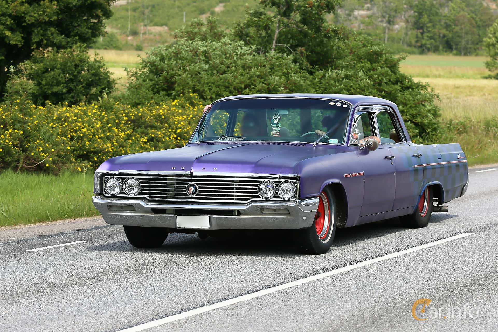 Buick LeSabre Sedan 4.9 V8 Manual, 254hp, 1964