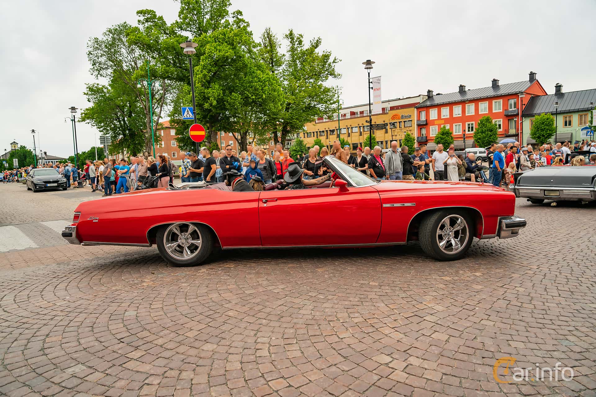 Buick LeSabre Custom Convertible 6.6 V8 Hydra-Matic, 193hp, 1975