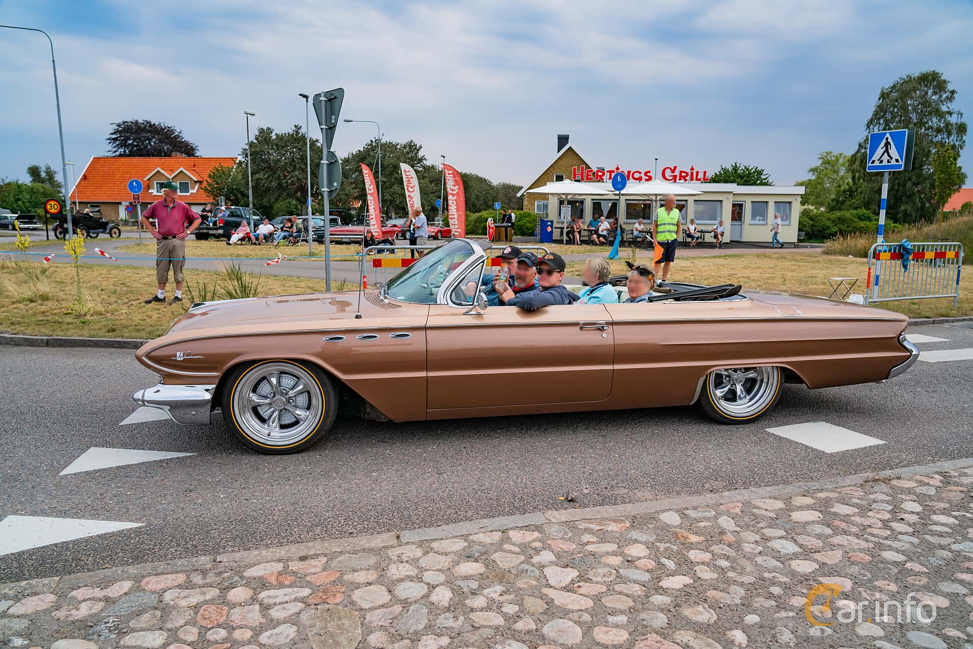 Buick LeSabre Convertible 6.0 V8 Automatic, 254hp, 1961