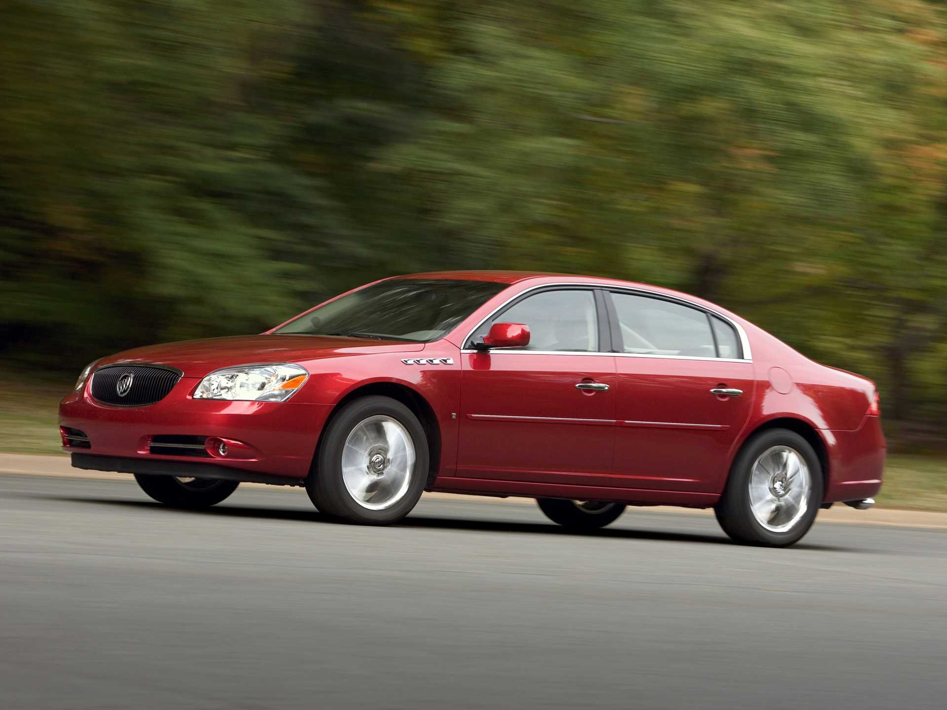 Buick Lucerne 4.6 V8 Hydra-Matic, 279hp, 2007